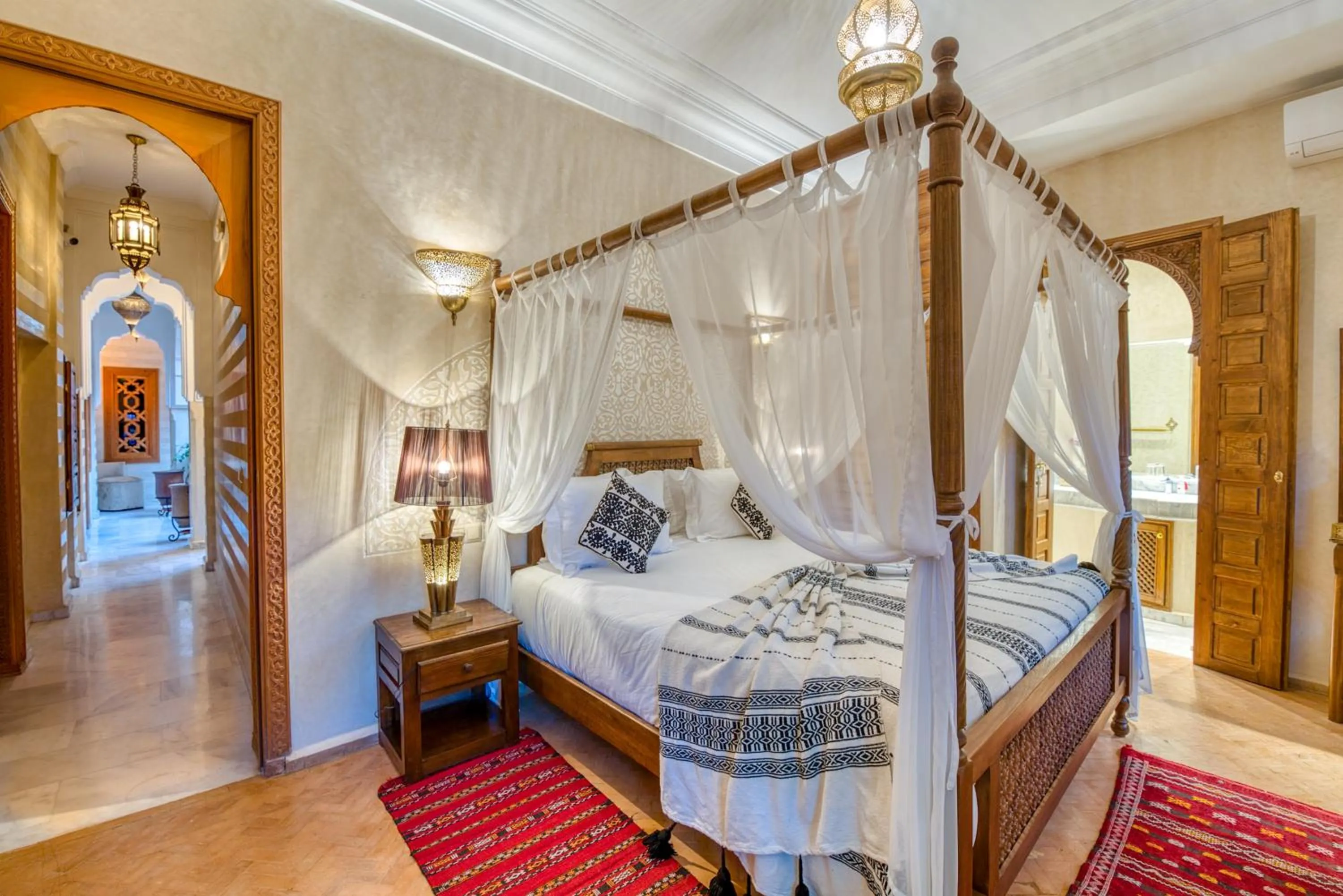 Photo of the whole room, Bed in Palais Tara & Spa