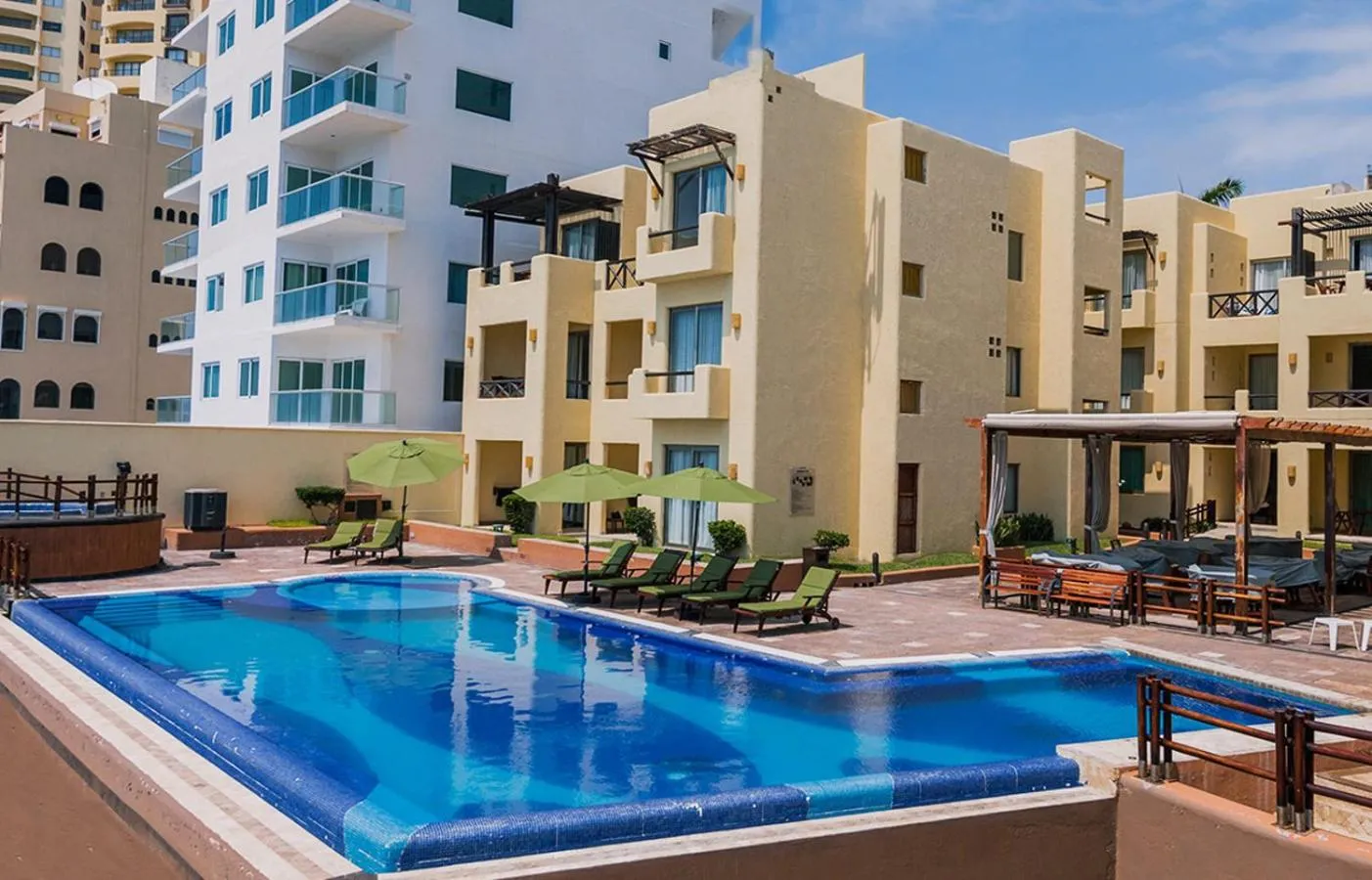 Property building in Zafiro Beach Boutique Resort