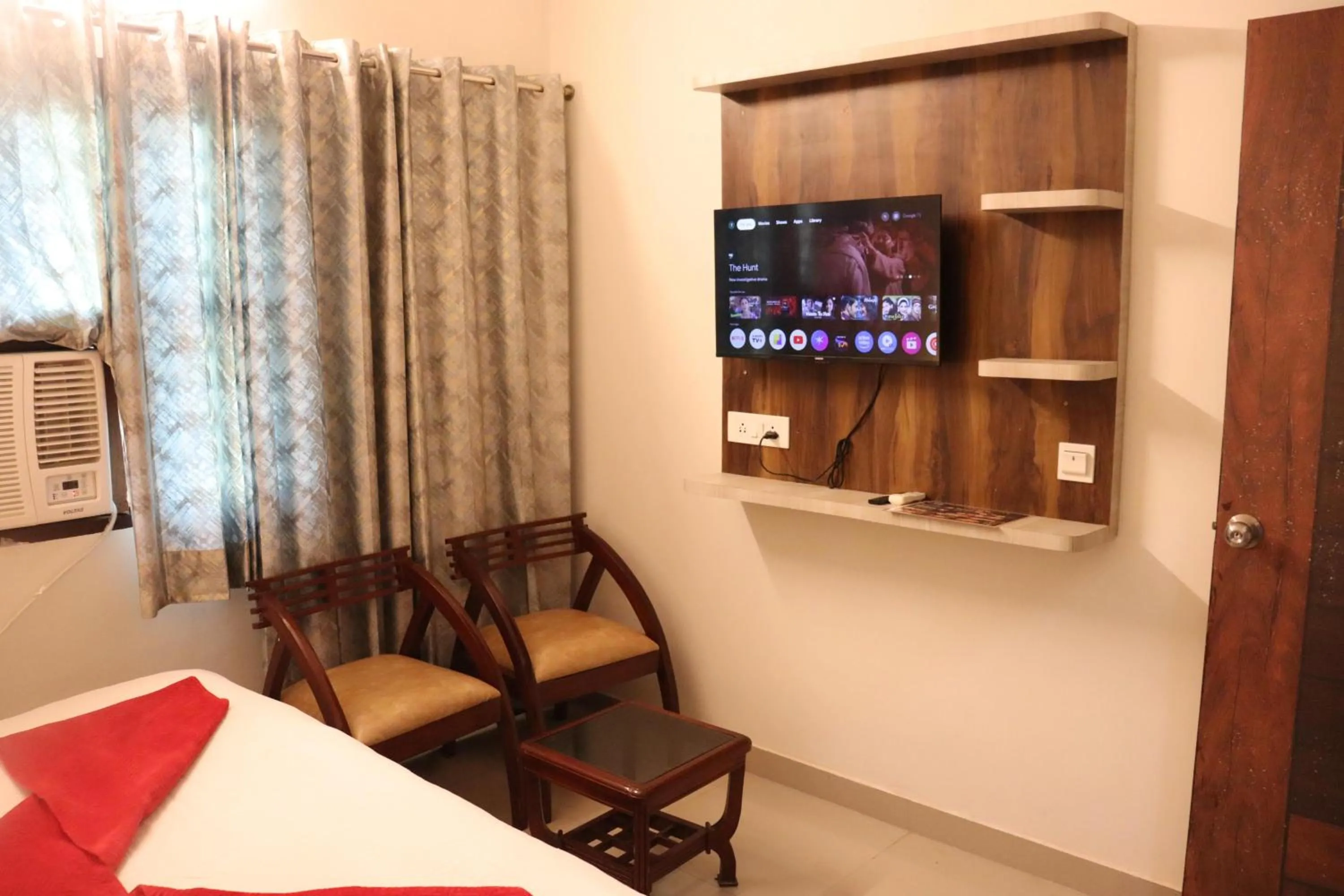 TV and multimedia, Bed in Paradise Inn