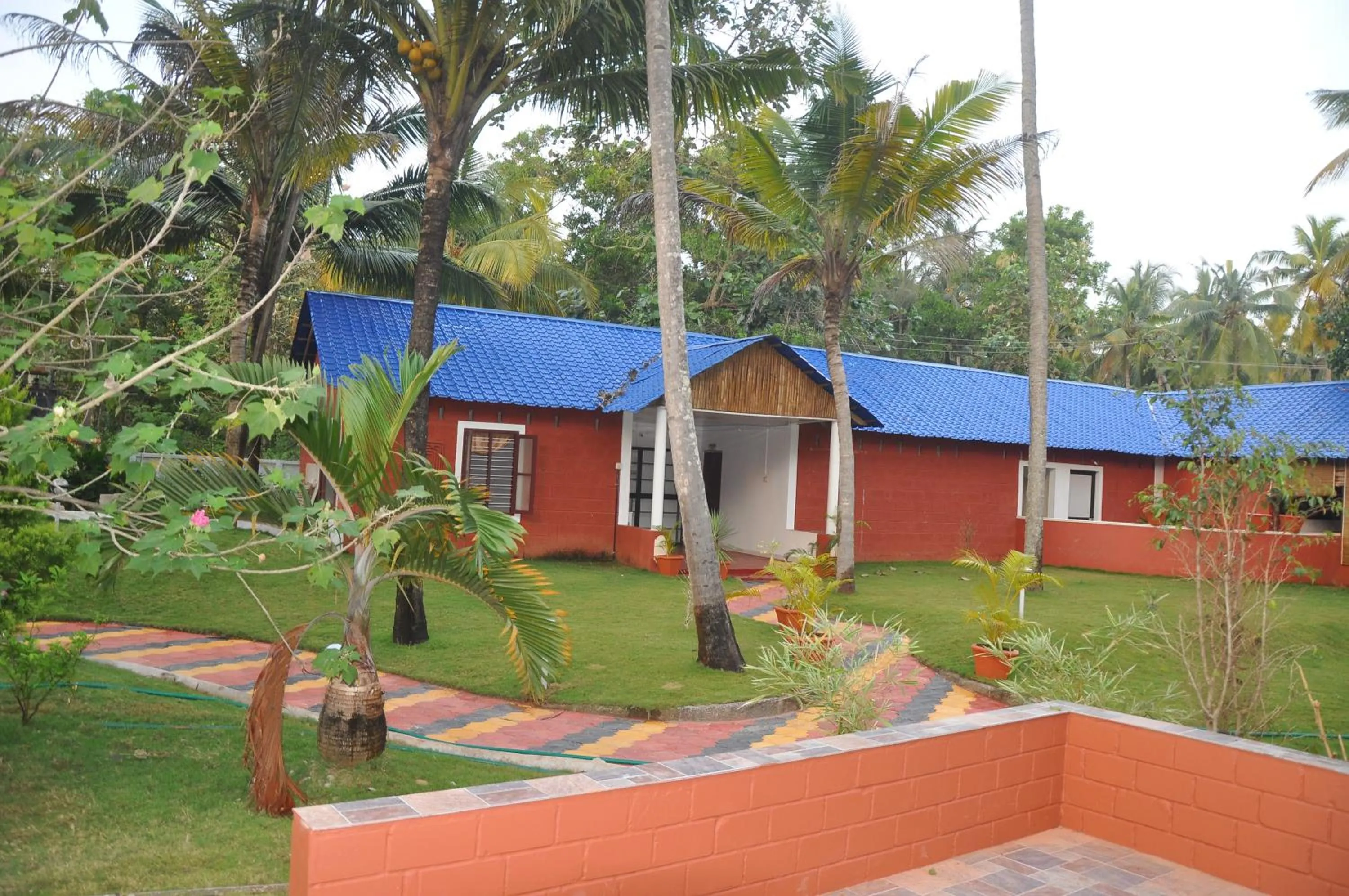 Area and facilities in Nikhil Residence