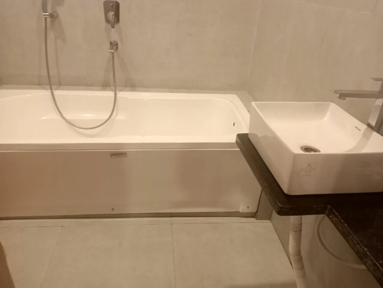 Bath in THE PRESTIGE HOTEL & CONVENTION