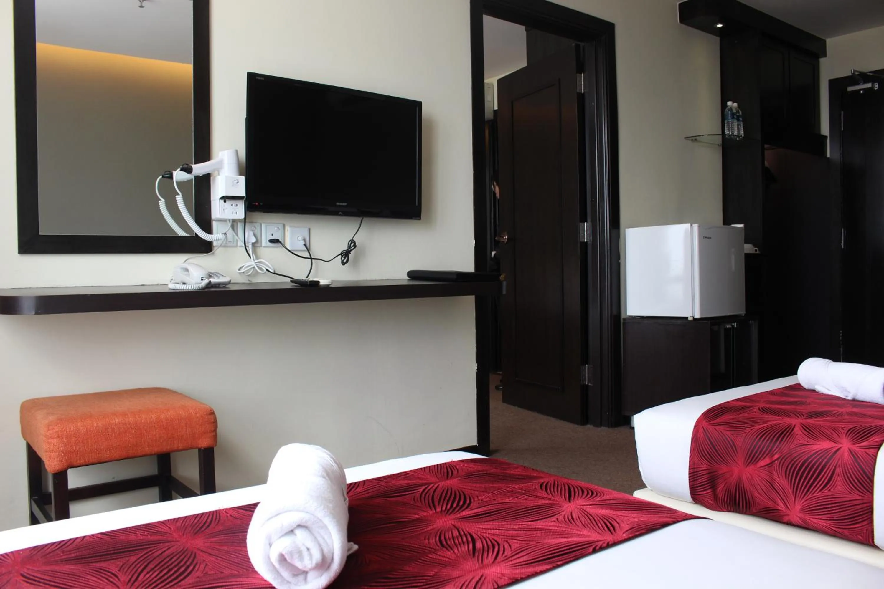 Bed in Paradise Spa Hotel