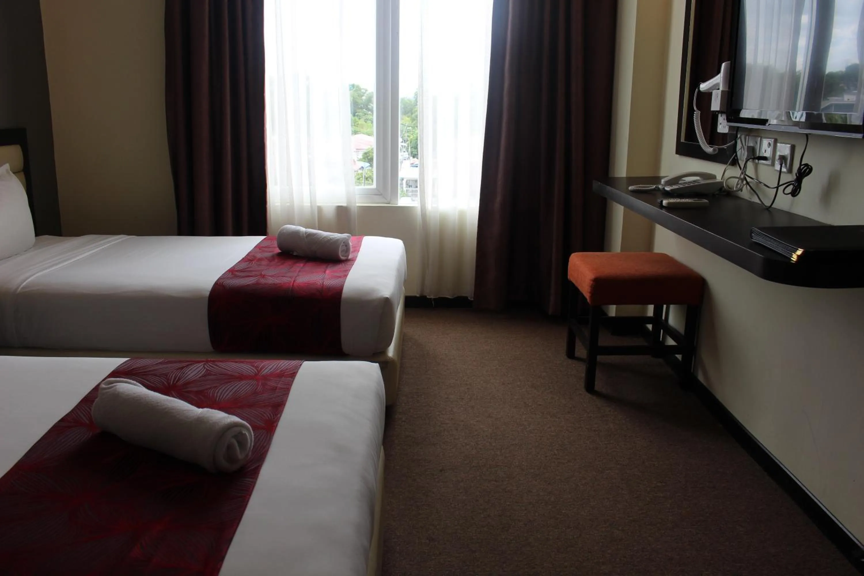 Bed in Paradise Spa Hotel