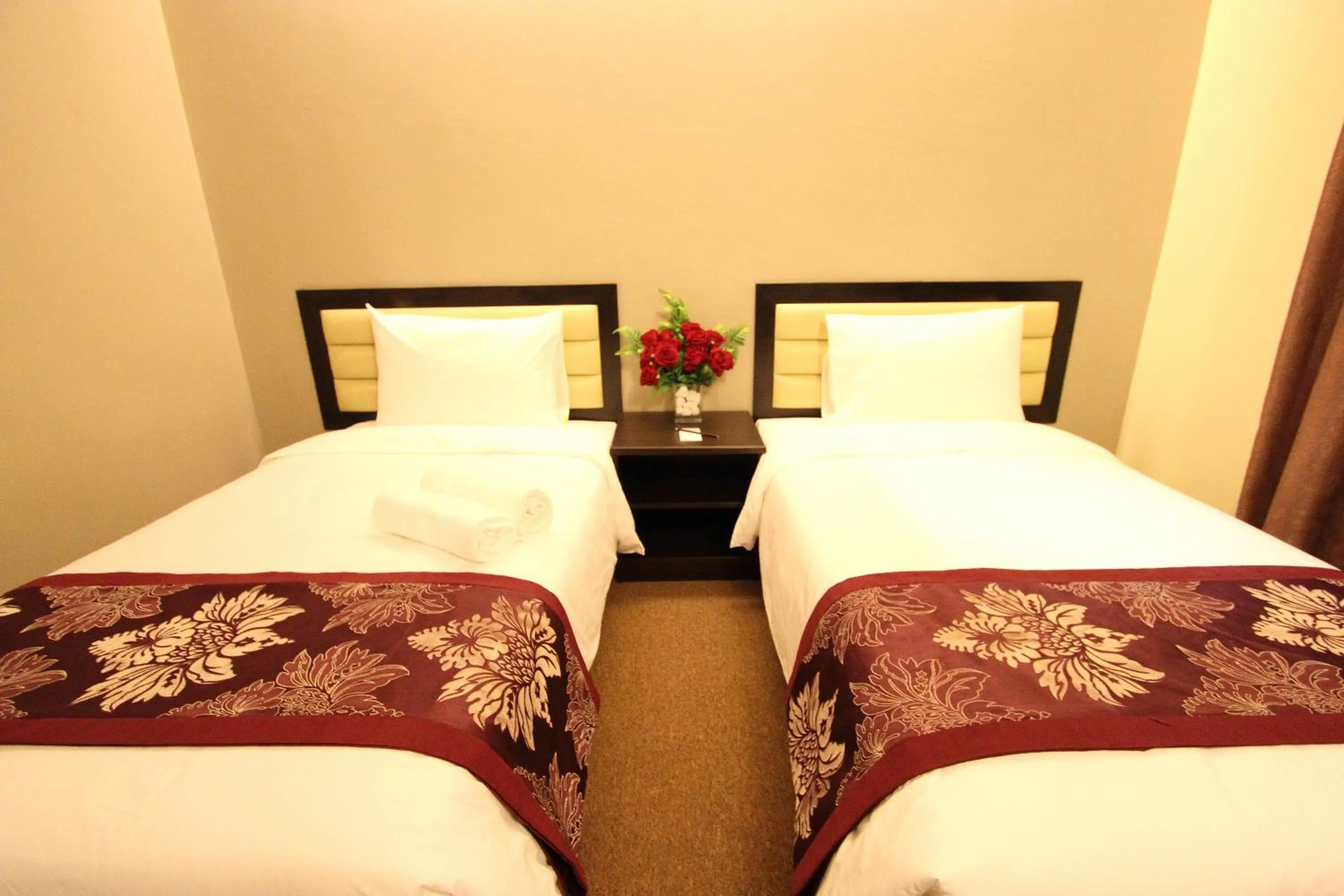 Bed in Paradise Spa Hotel