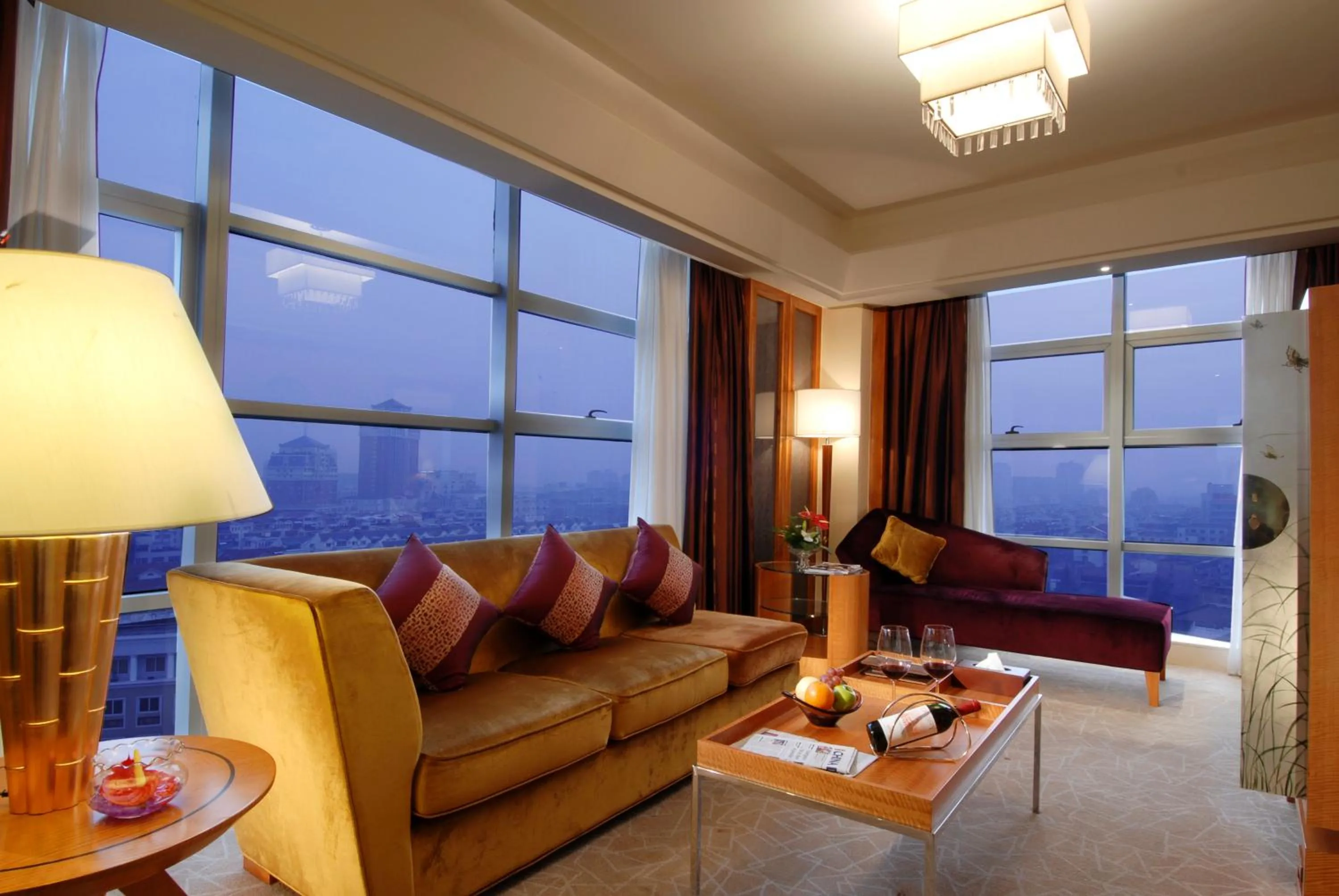 Living room in Plaza Hotel Yuyao