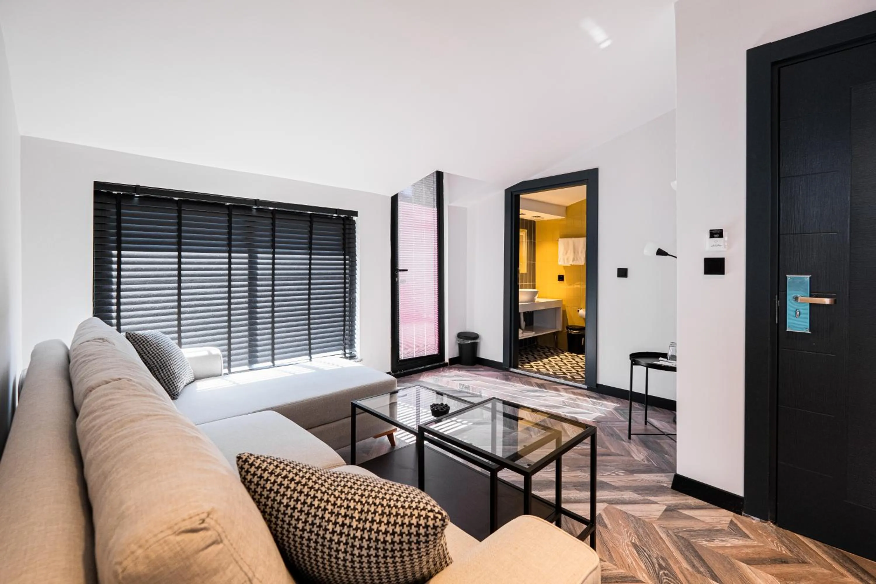 Photo of the whole room in Angelo Coffee Suites