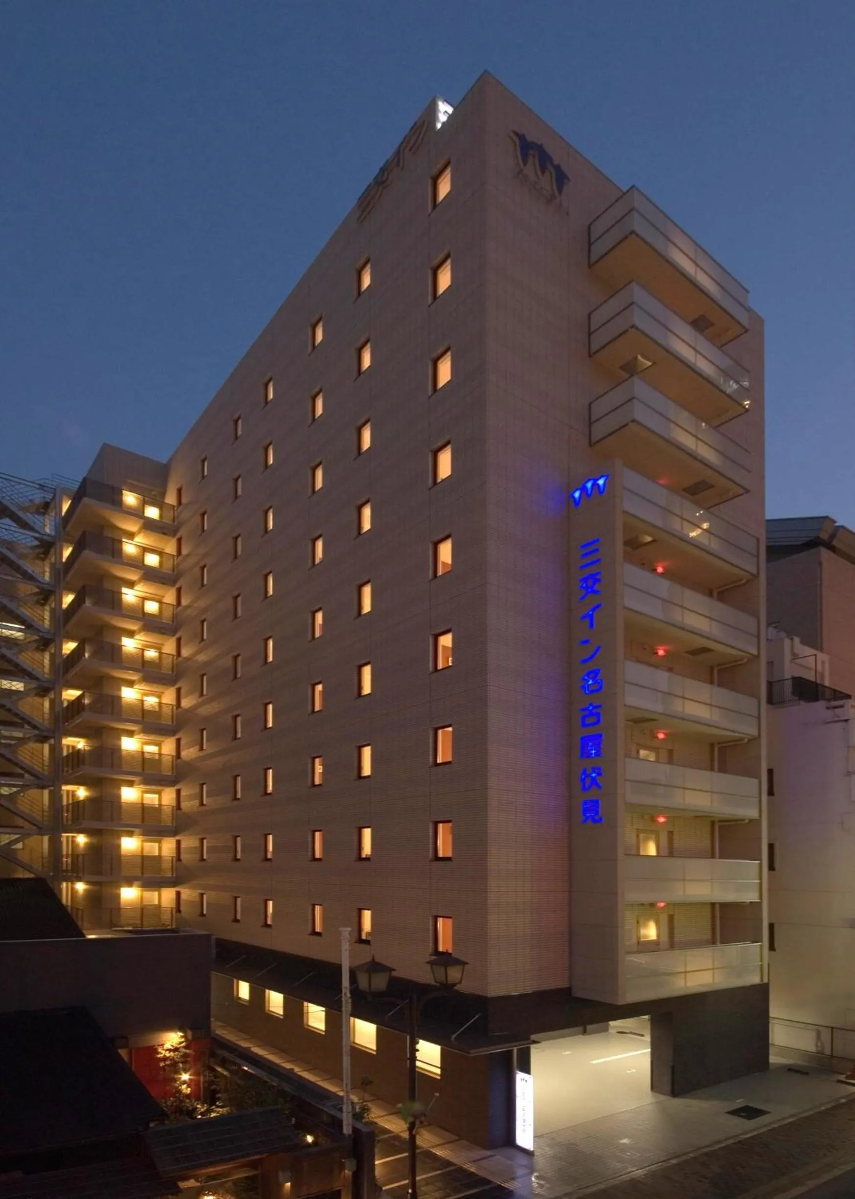 Facade/entrance in Sanco Inn Nagoya Fushimi