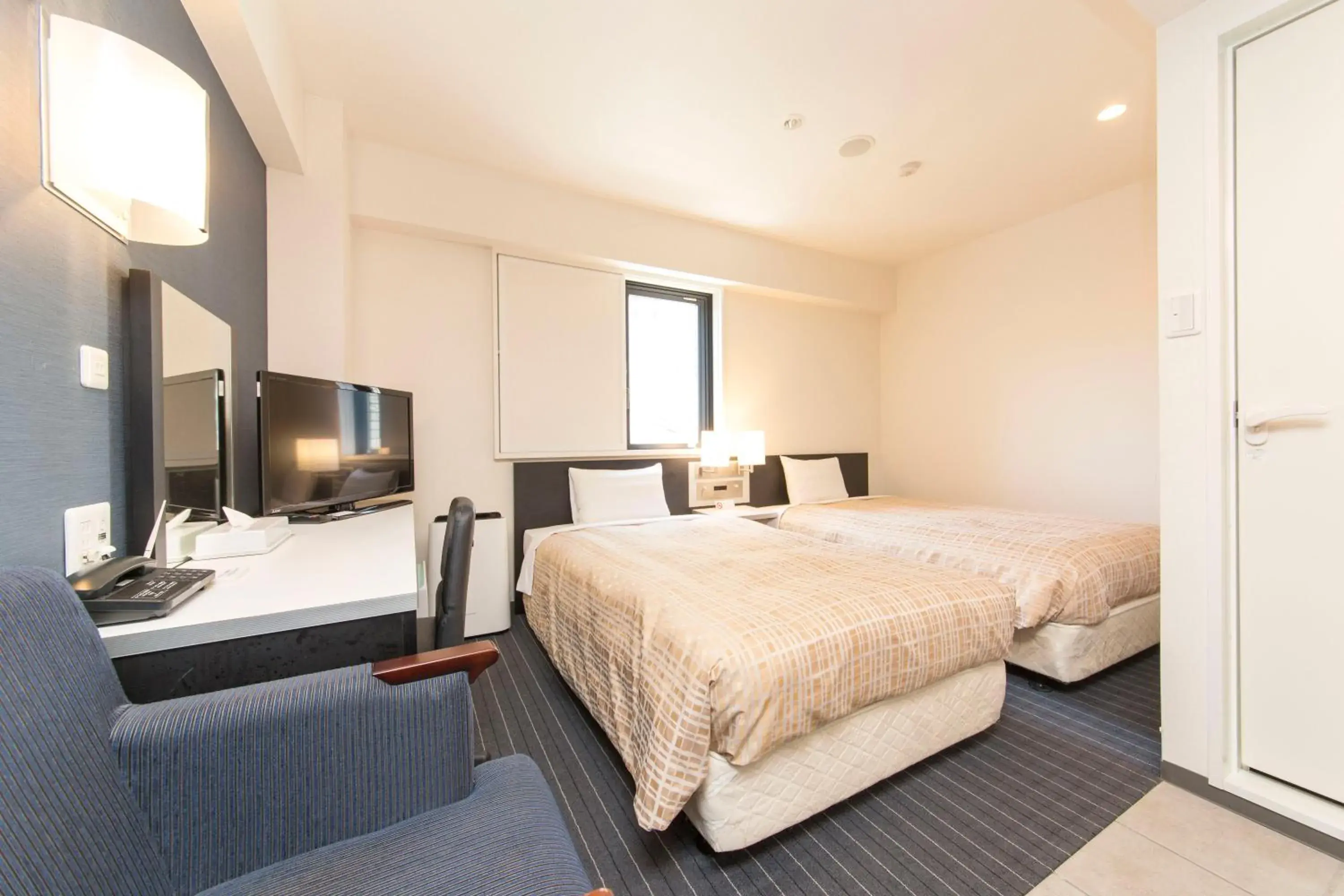 Standard Twin Room - Smoking in Sanco Inn Nagoya Fushimi Standard Twin Room - Smoking in Sanco Inn Nagoya Fushimi