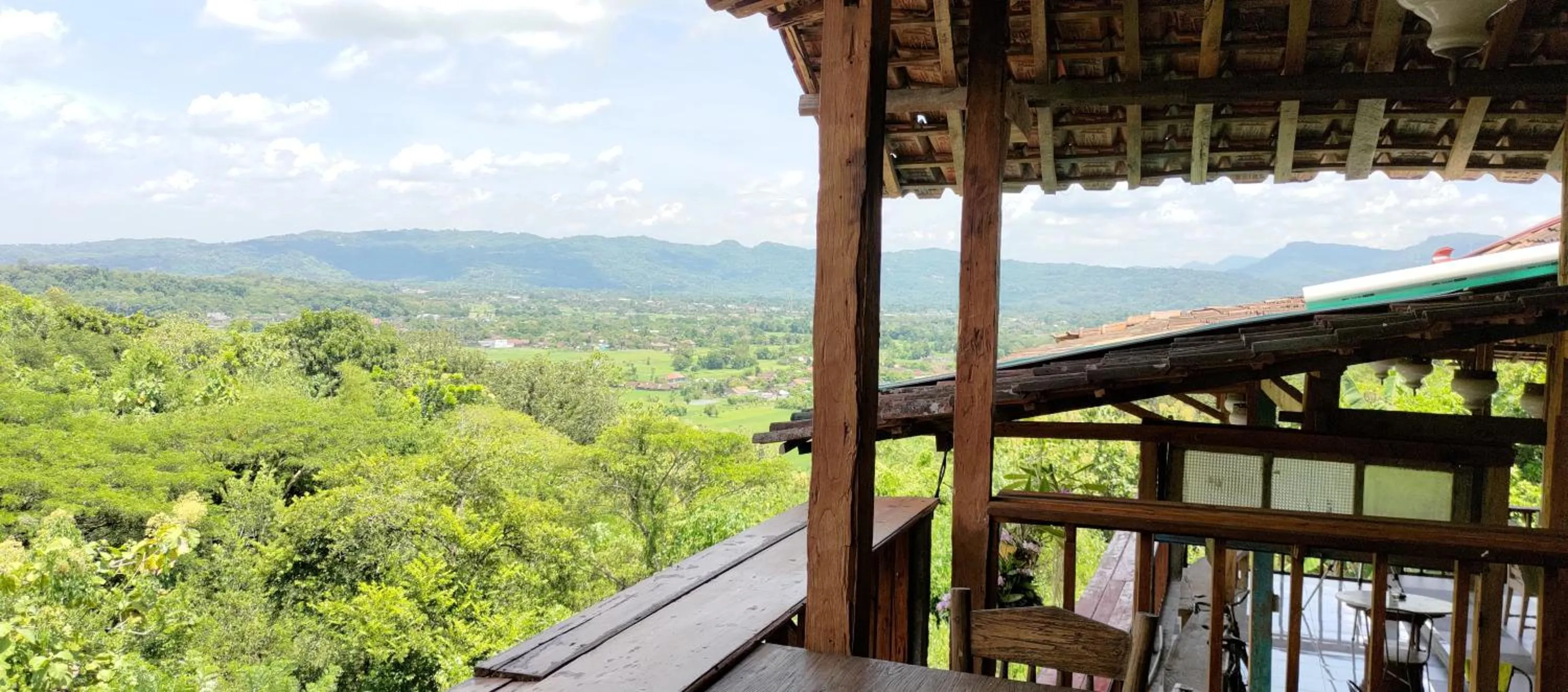 Restaurant/places to eat in Omah Singo Stay & Resto Yogyakarta