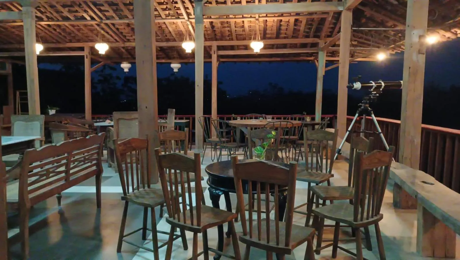 Restaurant/places to eat in Omah Singo Stay & Resto Yogyakarta