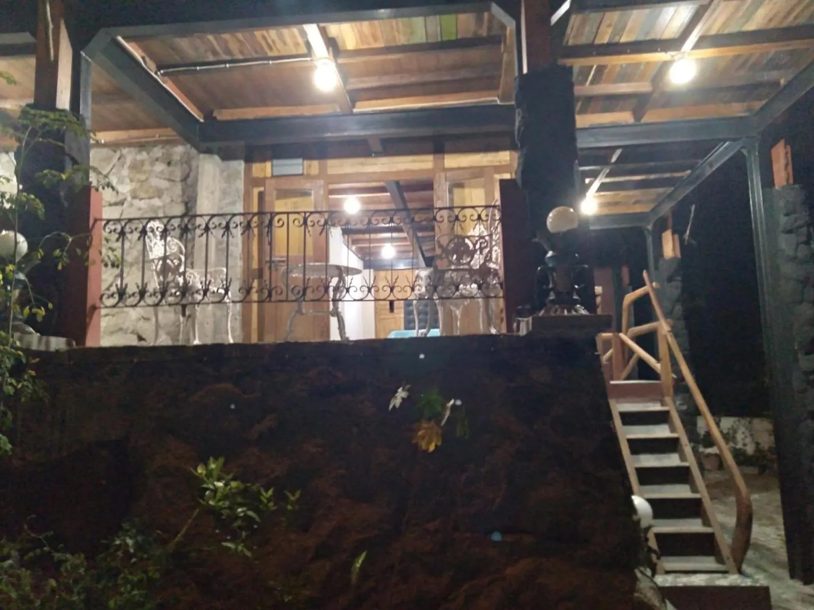 Balcony/Terrace in Omah Singo Stay & Resto Yogyakarta