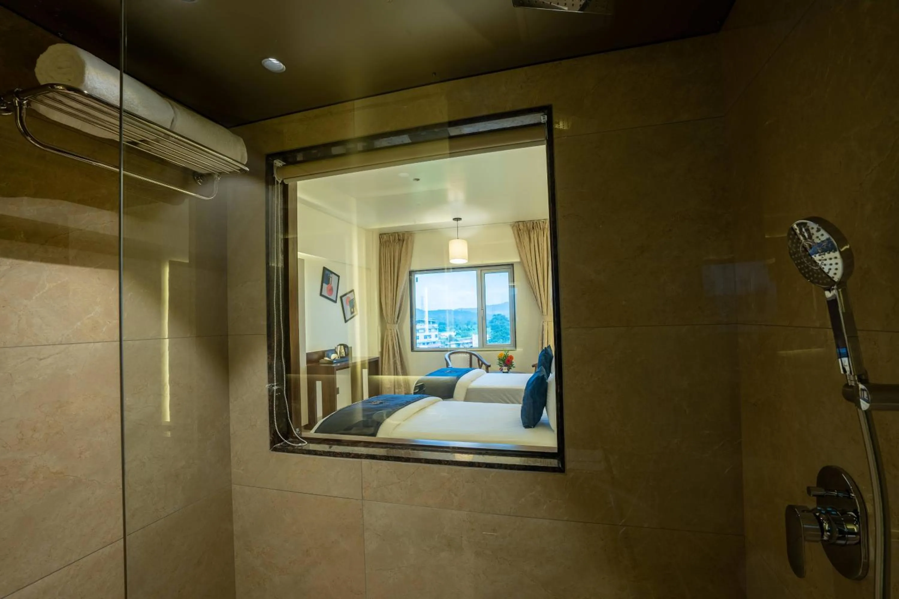 Bathroom, Bed in Mastiff Grand The Sia Palace Suites & Banquets, Khopoli, Near Imagica