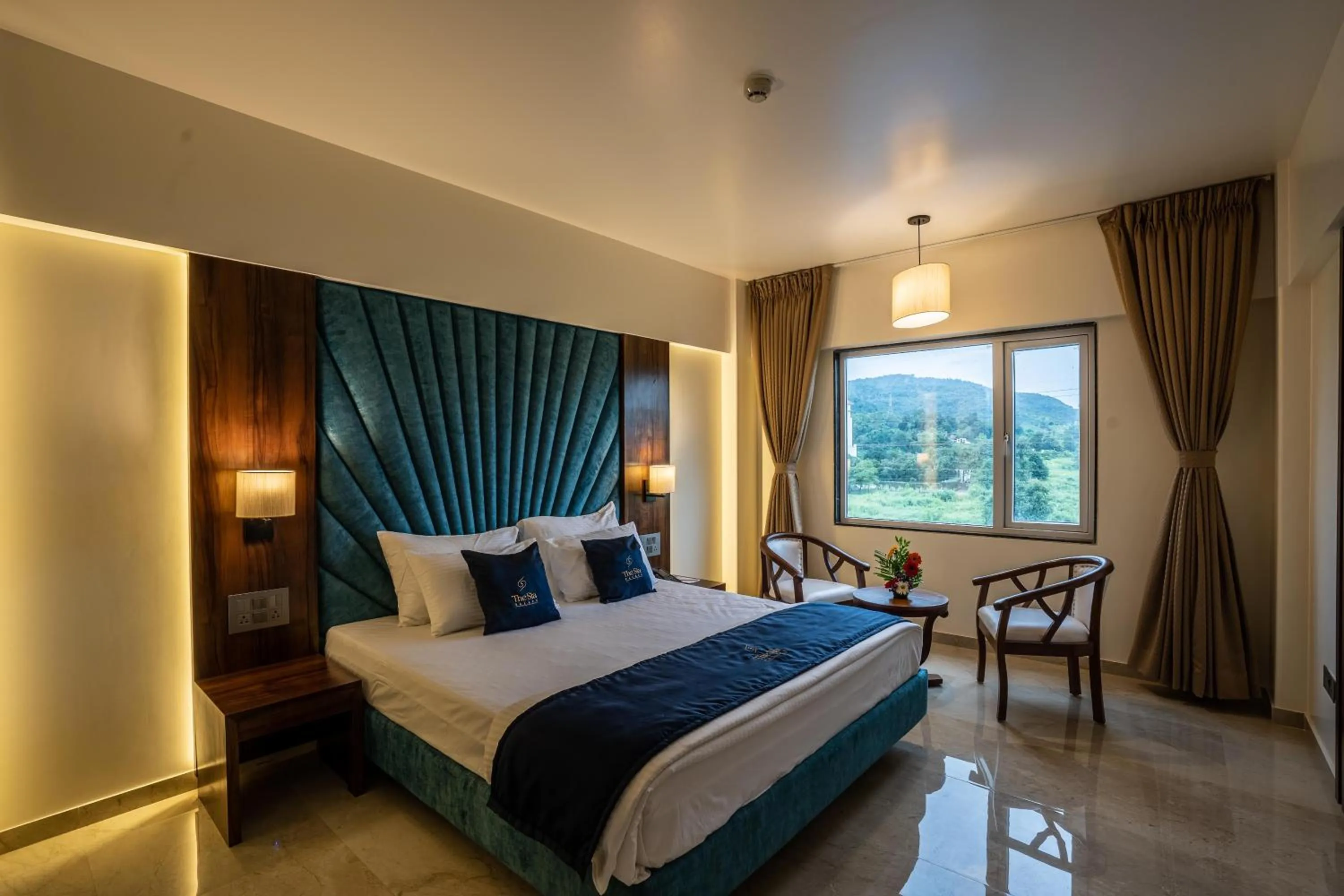 Bed in Mastiff Grand The Sia Palace Suites & Banquets, Khopoli, Near Imagica