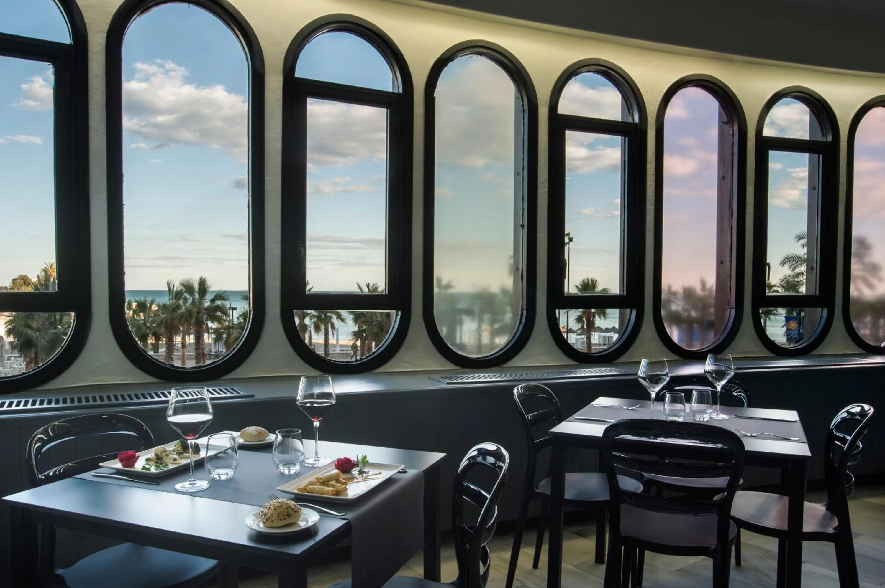 Restaurant/places to eat in Hotel El Puerto by Pierre Vacances