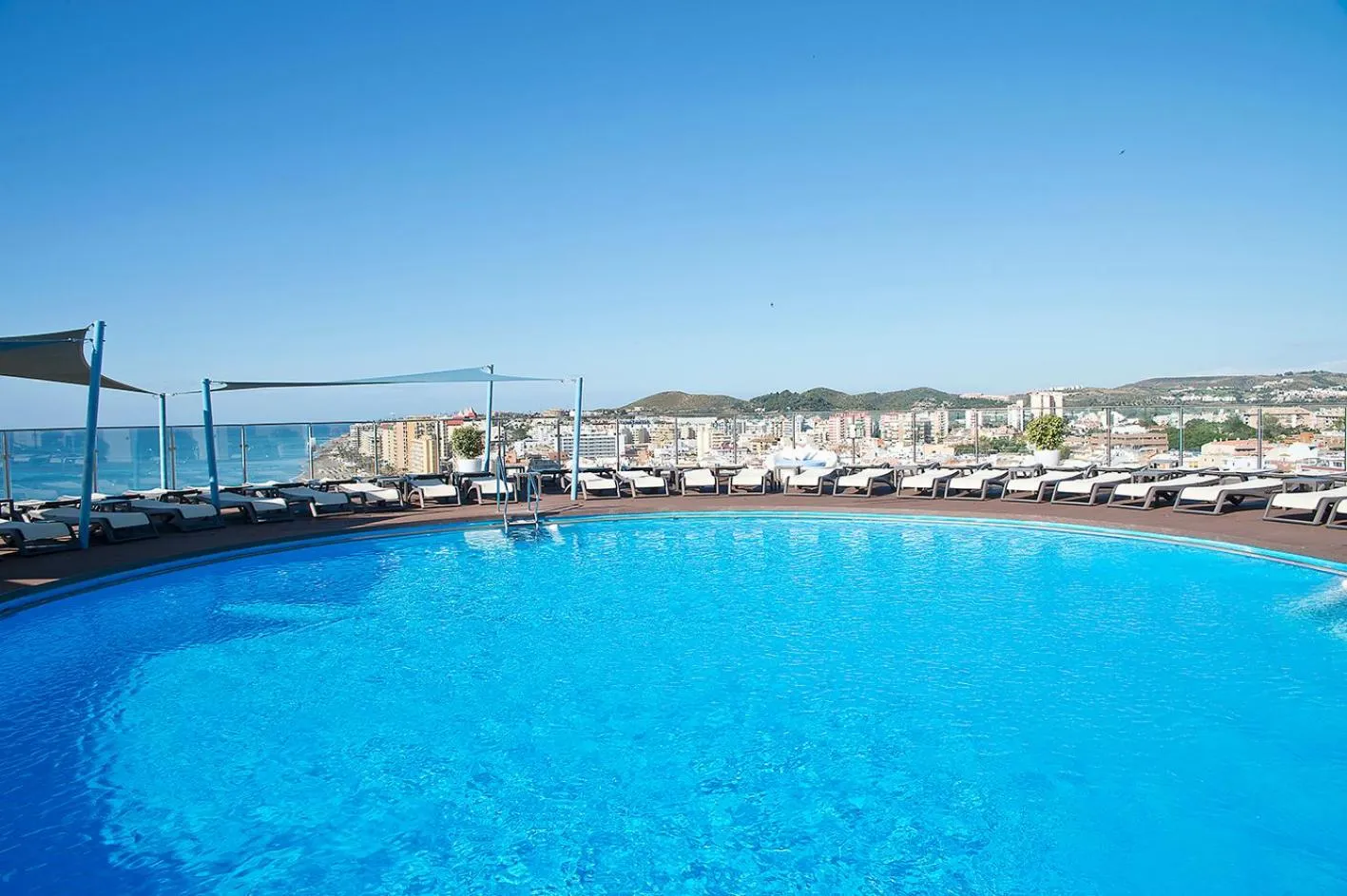 Swimming pool in Hotel El Puerto by Pierre Vacances