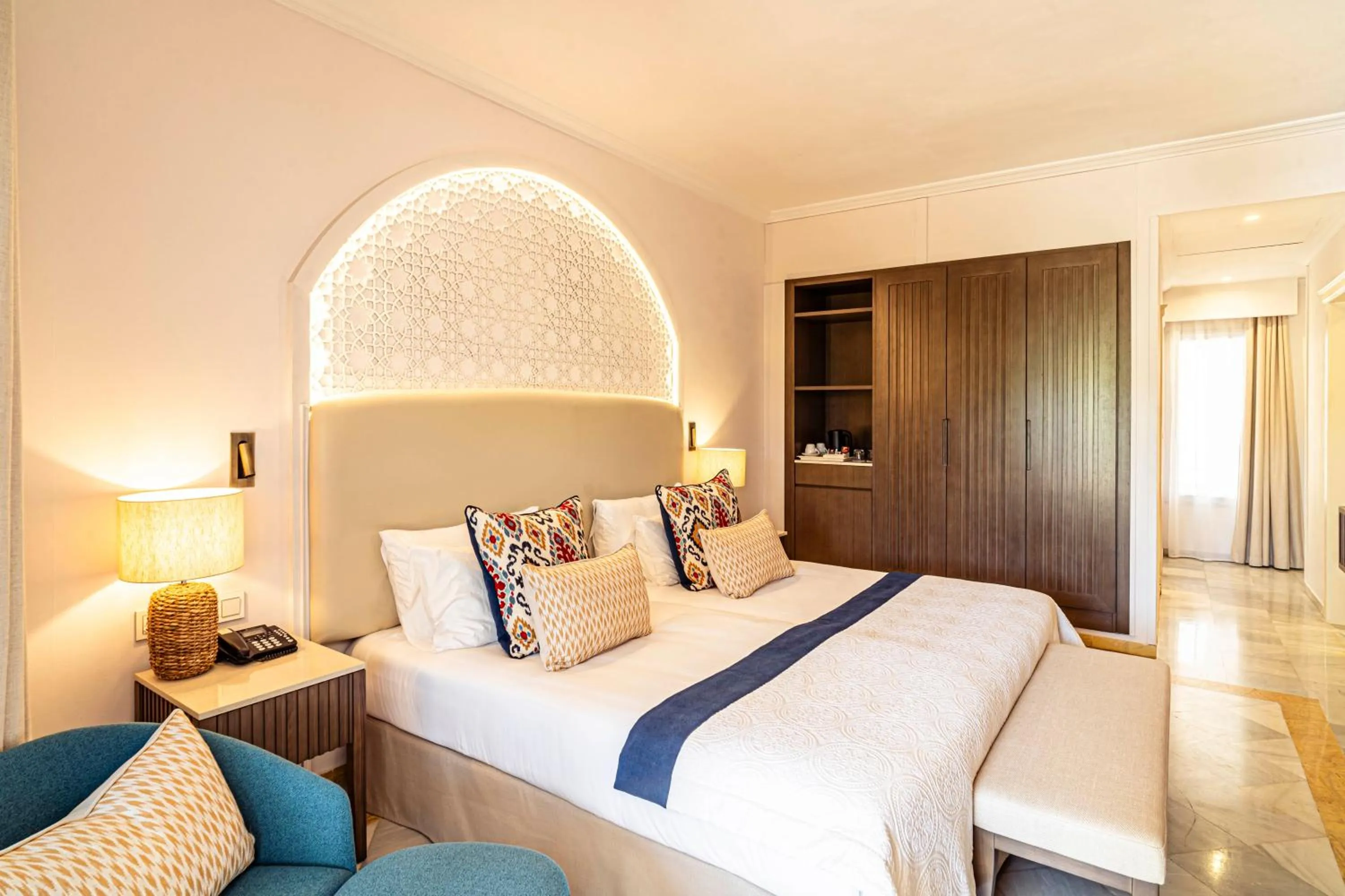 Photo of the whole room, Bed in La Cala Resort