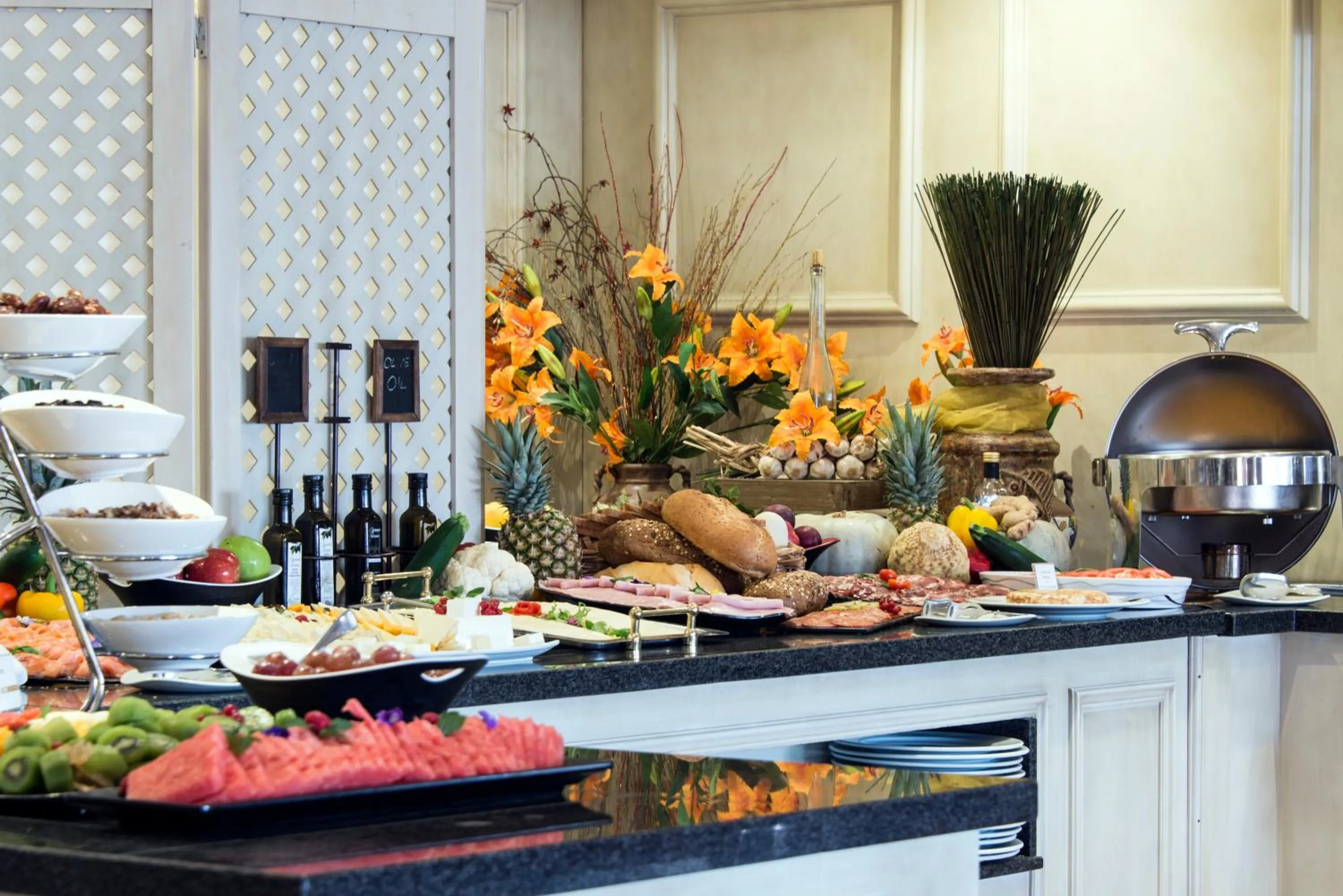 Food and drinks in La Cala Resort