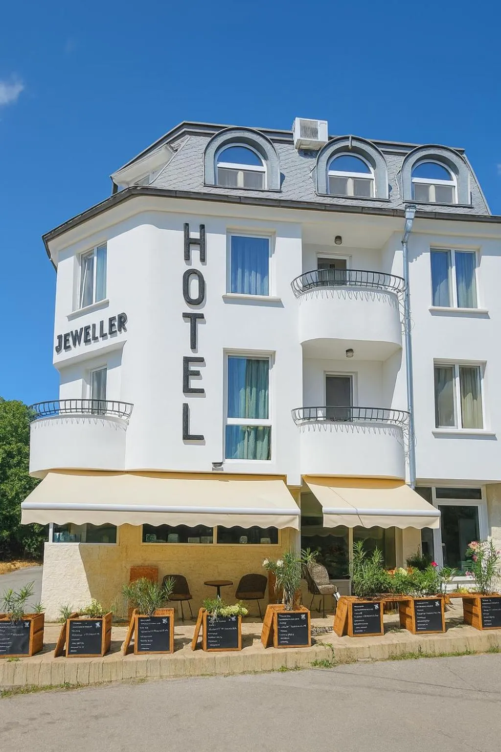 Property building in Jeweller Hotel