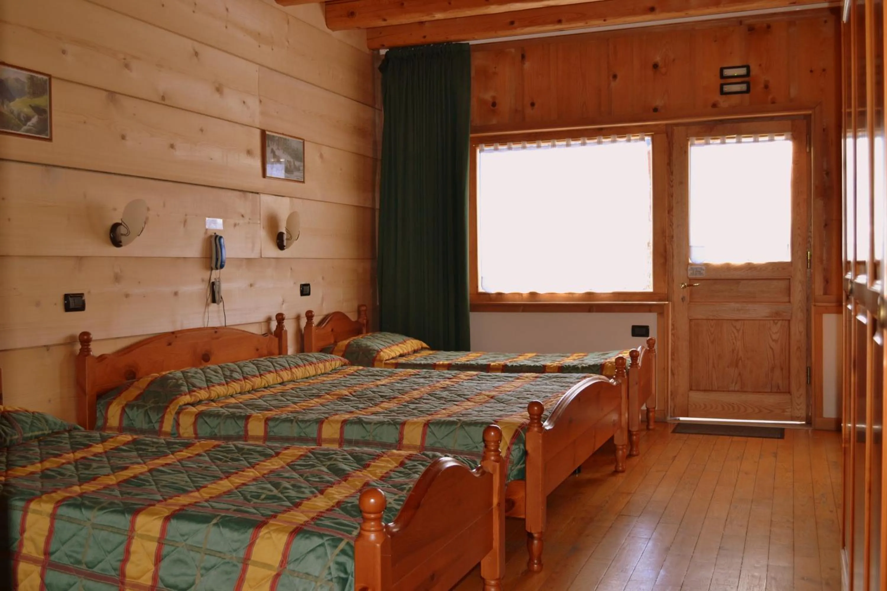 Bed in Albergo Rendola