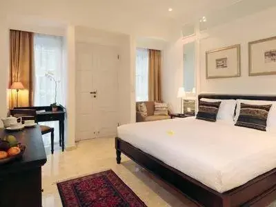 Deluxe King Room in The Colony Hotel Bali Deluxe King Room in The Colony Hotel Bali