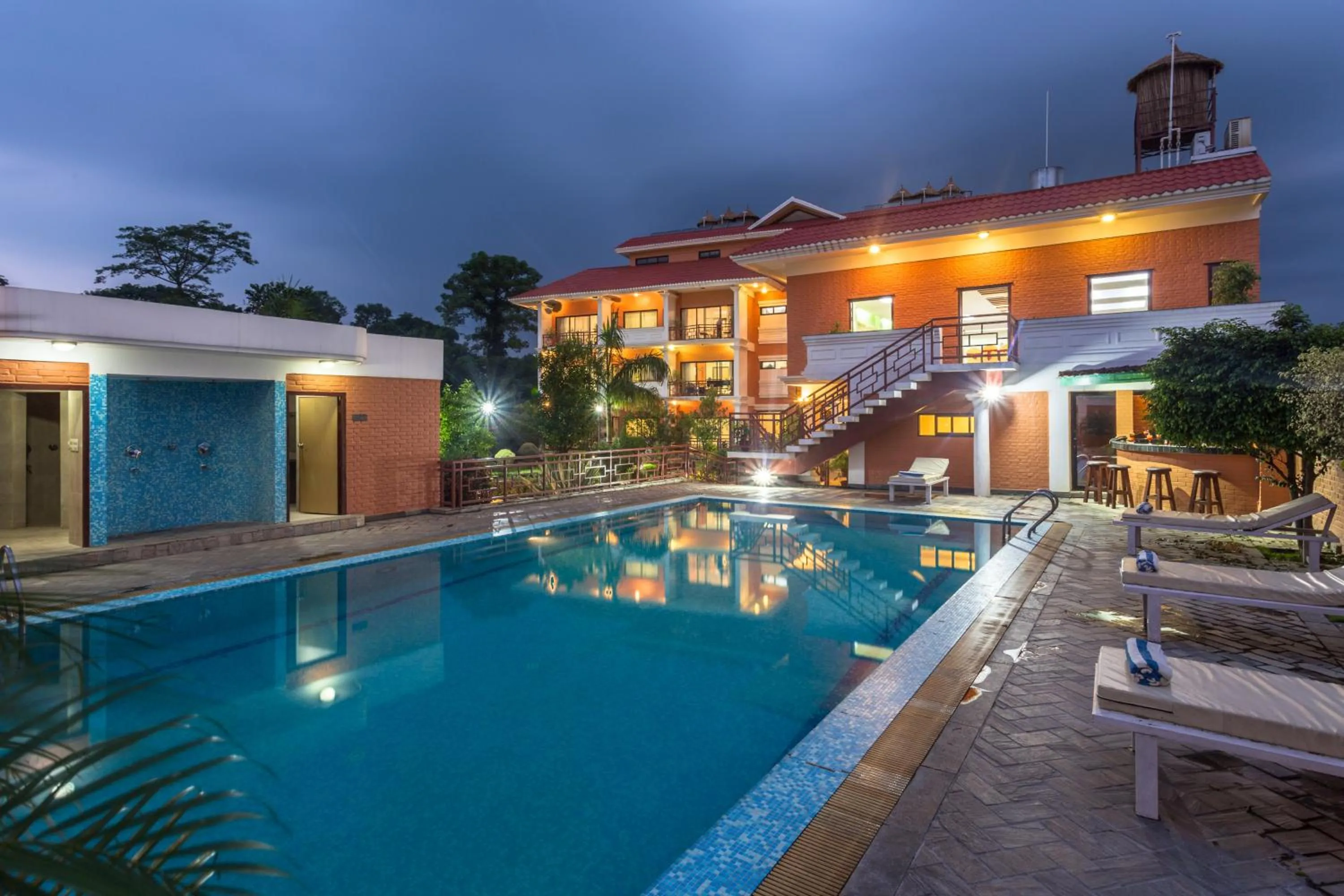 Night in Landmark Forest Park