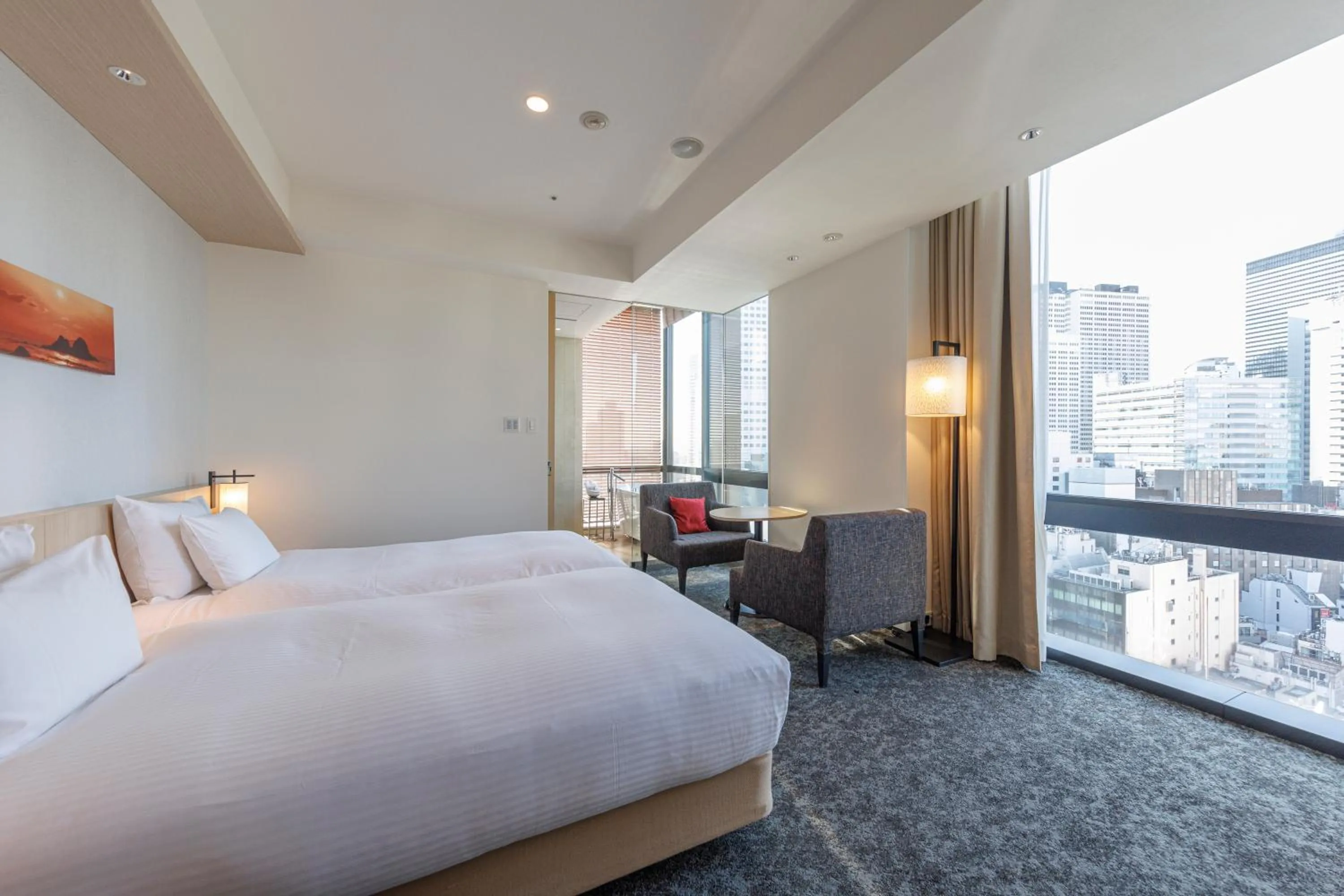 Photo of the whole room, Bed in JR Kyushu Hotel Blossom Shinjuku