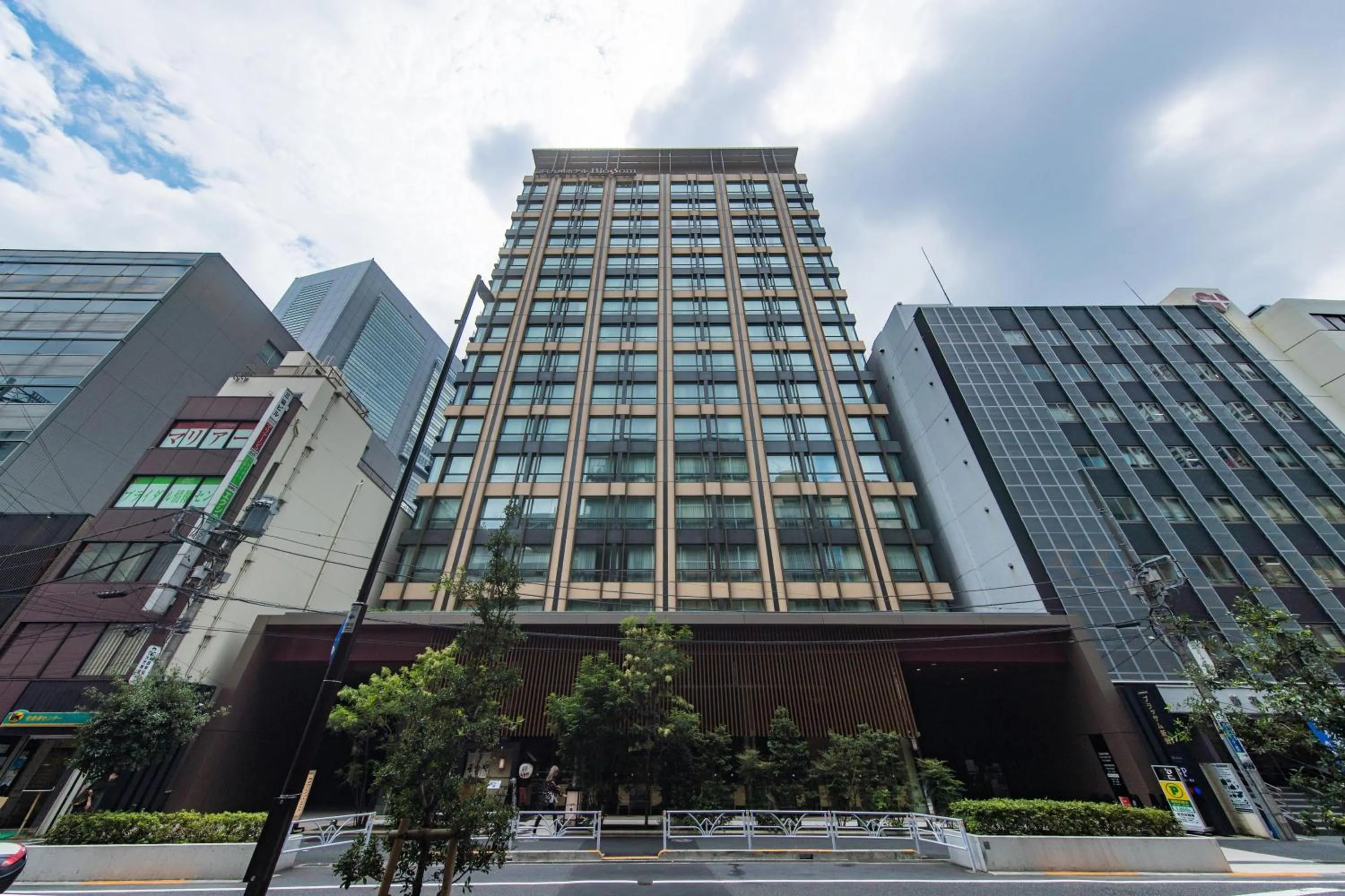 Property building in JR Kyushu Hotel Blossom Shinjuku