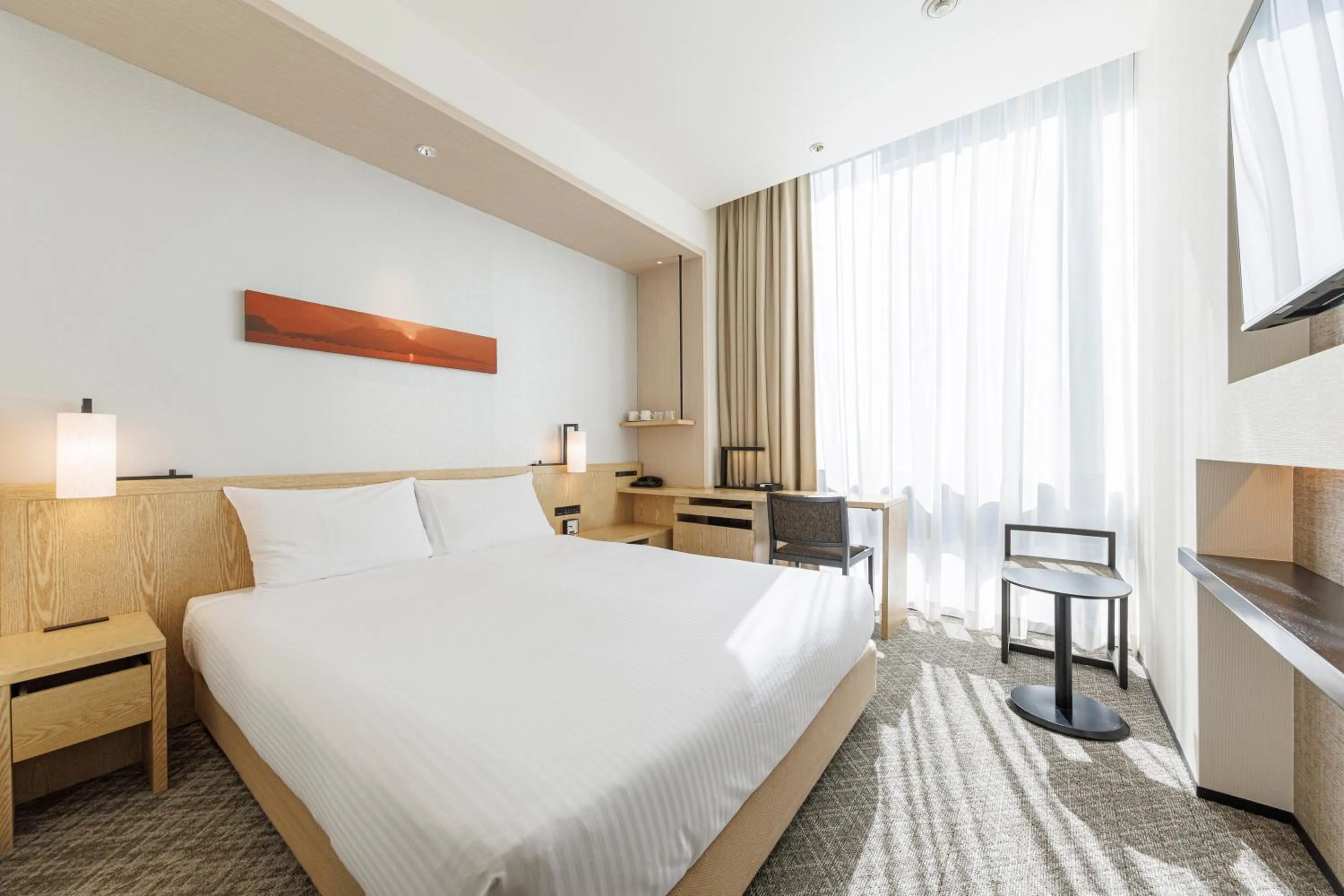 Photo of the whole room, Bed in JR Kyushu Hotel Blossom Shinjuku