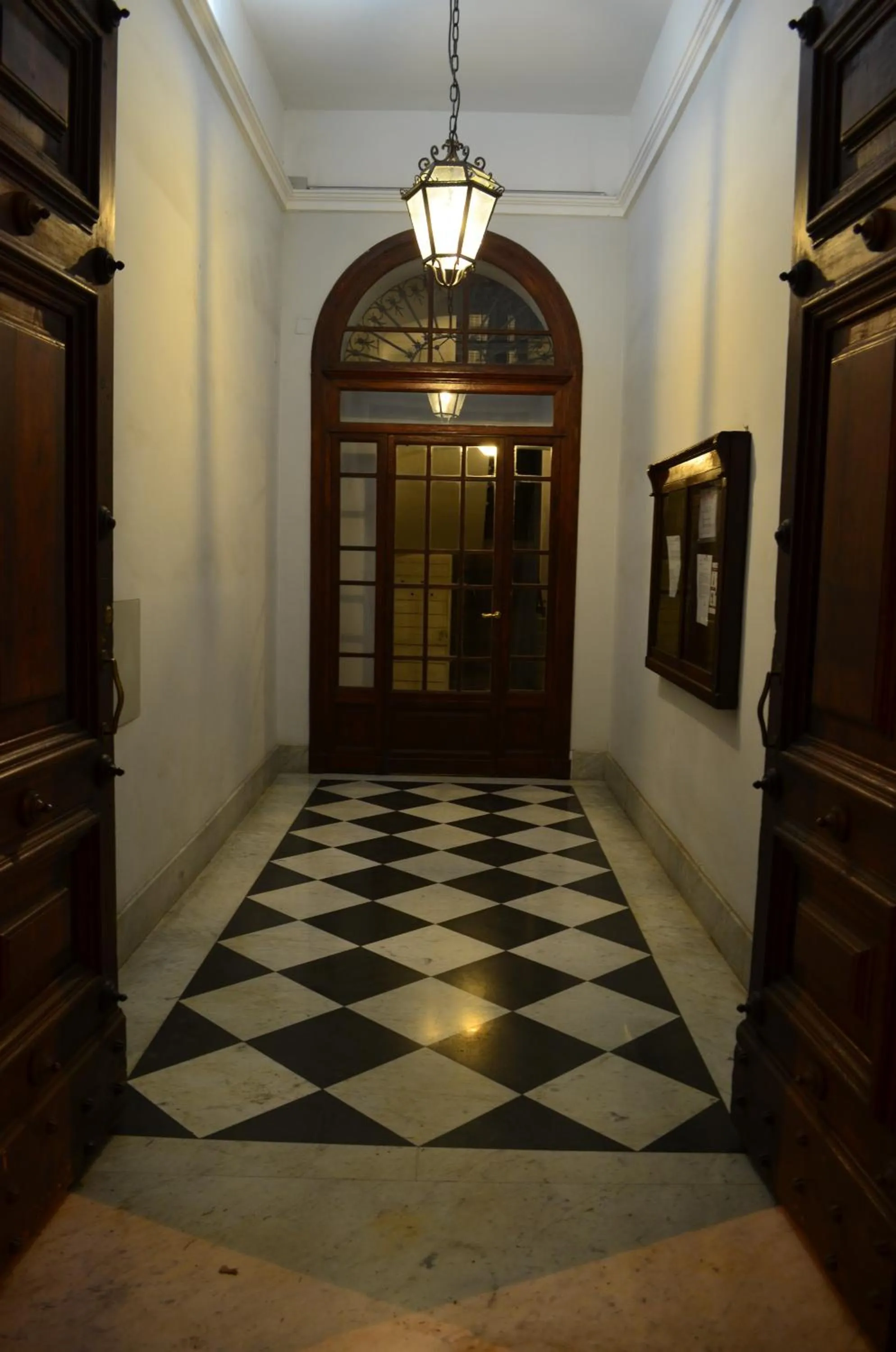 Facade/entrance in Domus Chiara al Colosseo