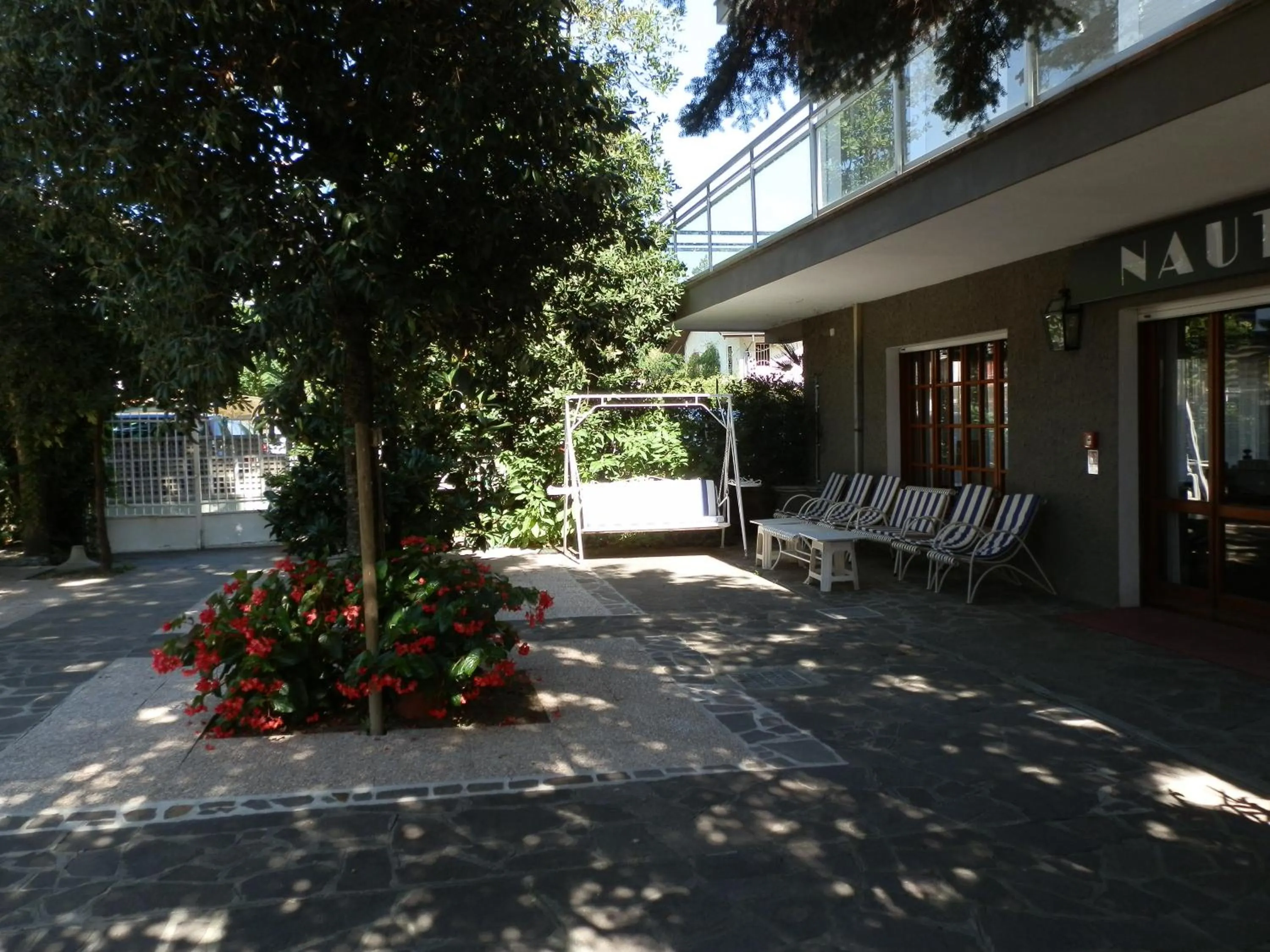 Facade/entrance in Hotel Nautic B&B