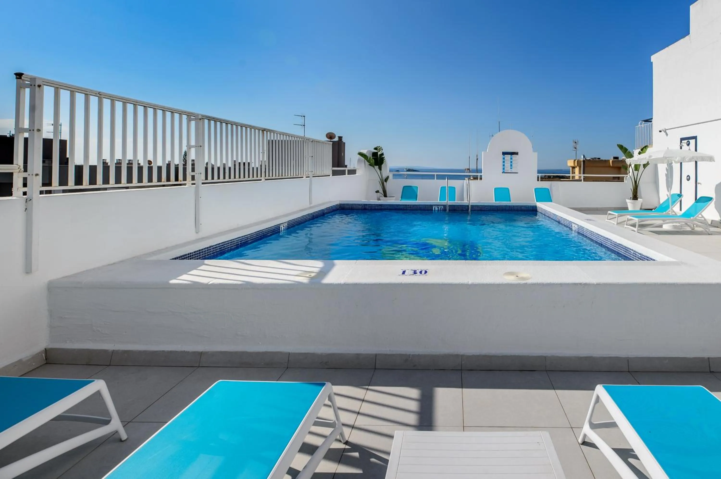 Swimming pool in Hotel Vibra Vila