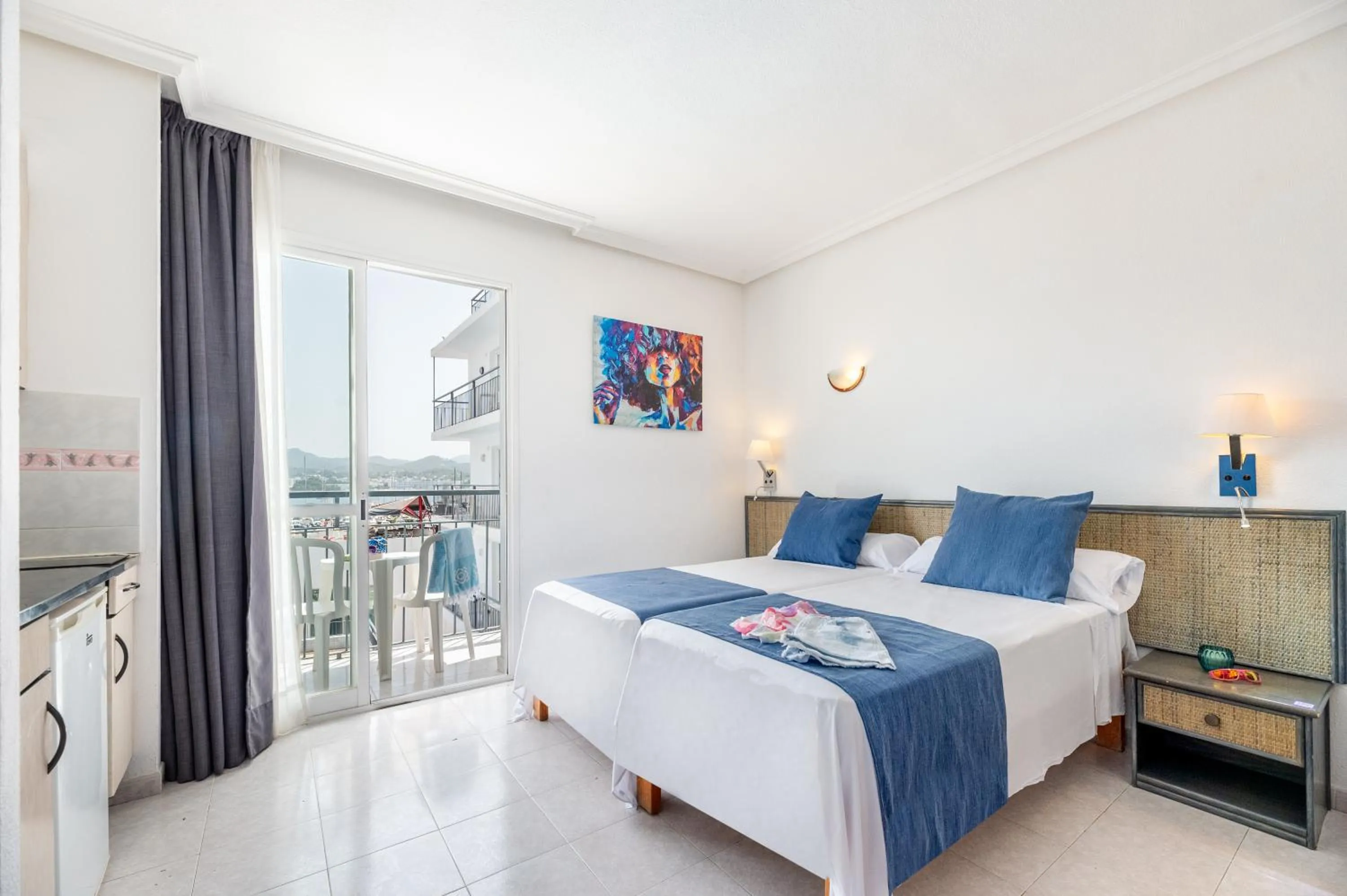 Bed in Aparthotel Vibra del Mar - Adults only