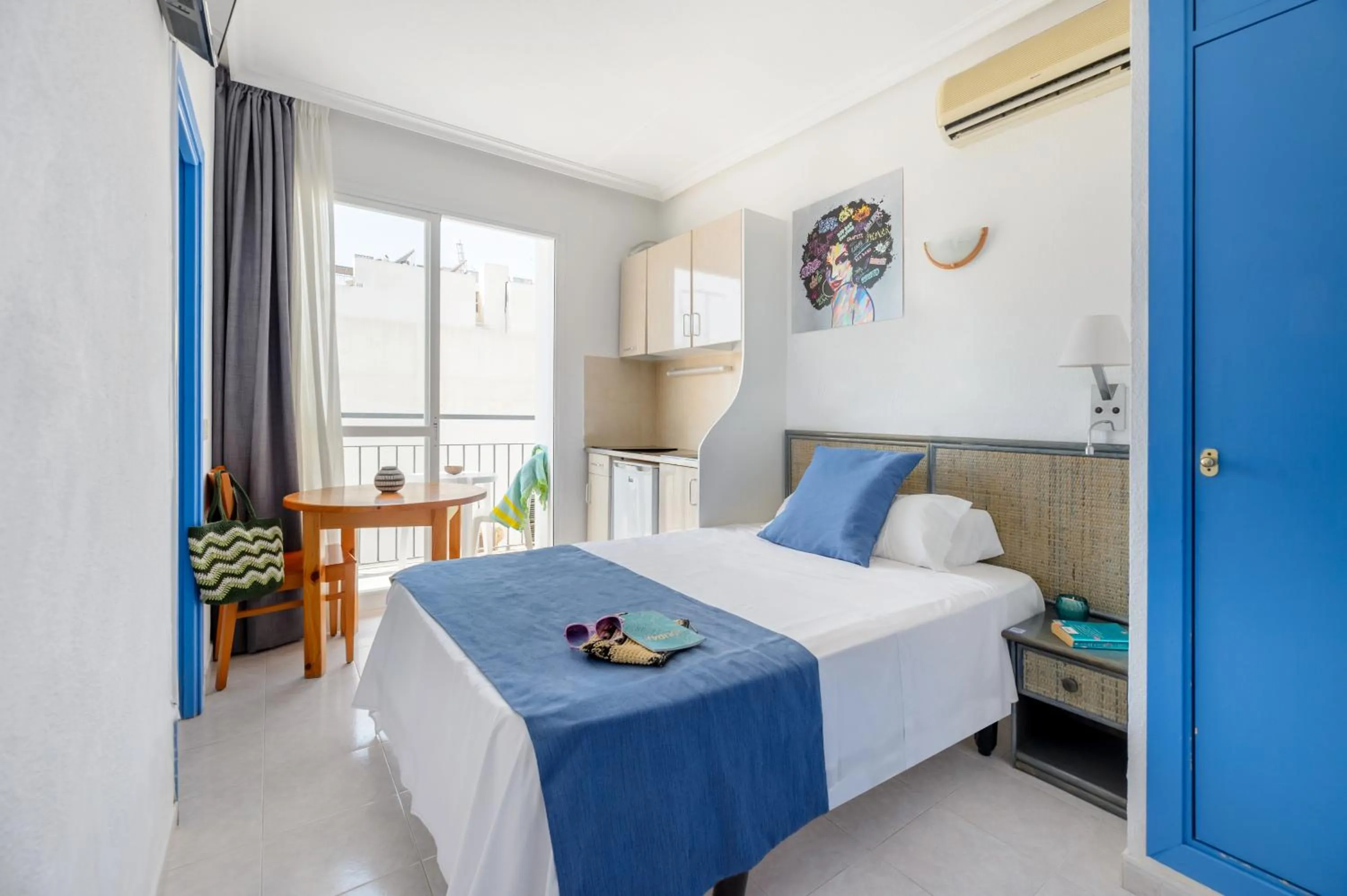 Photo of the whole room, Bed in Aparthotel Vibra del Mar - Adults only