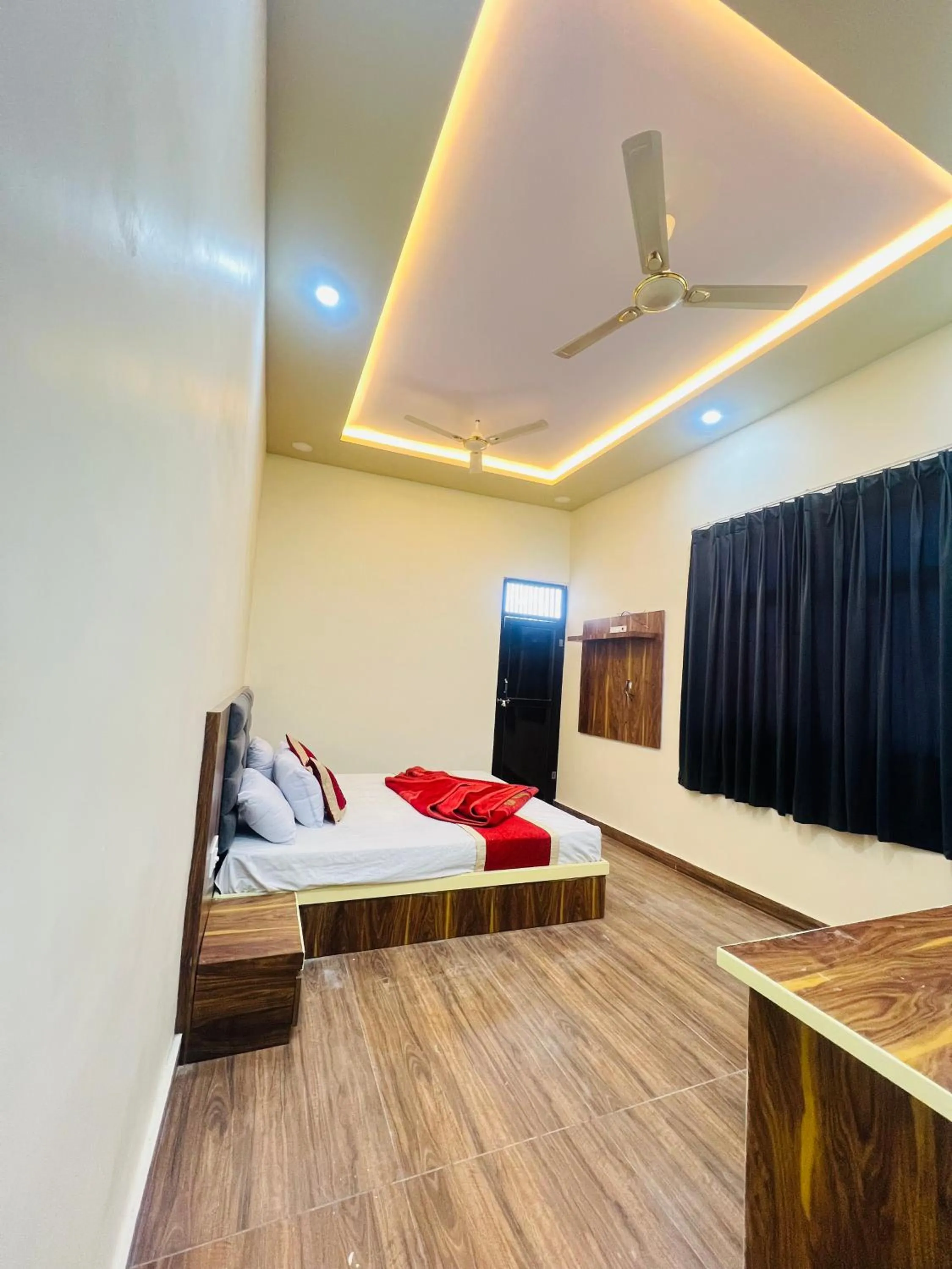Bed in Ajaypal Garh Resort Near Pushkar and Ajmer