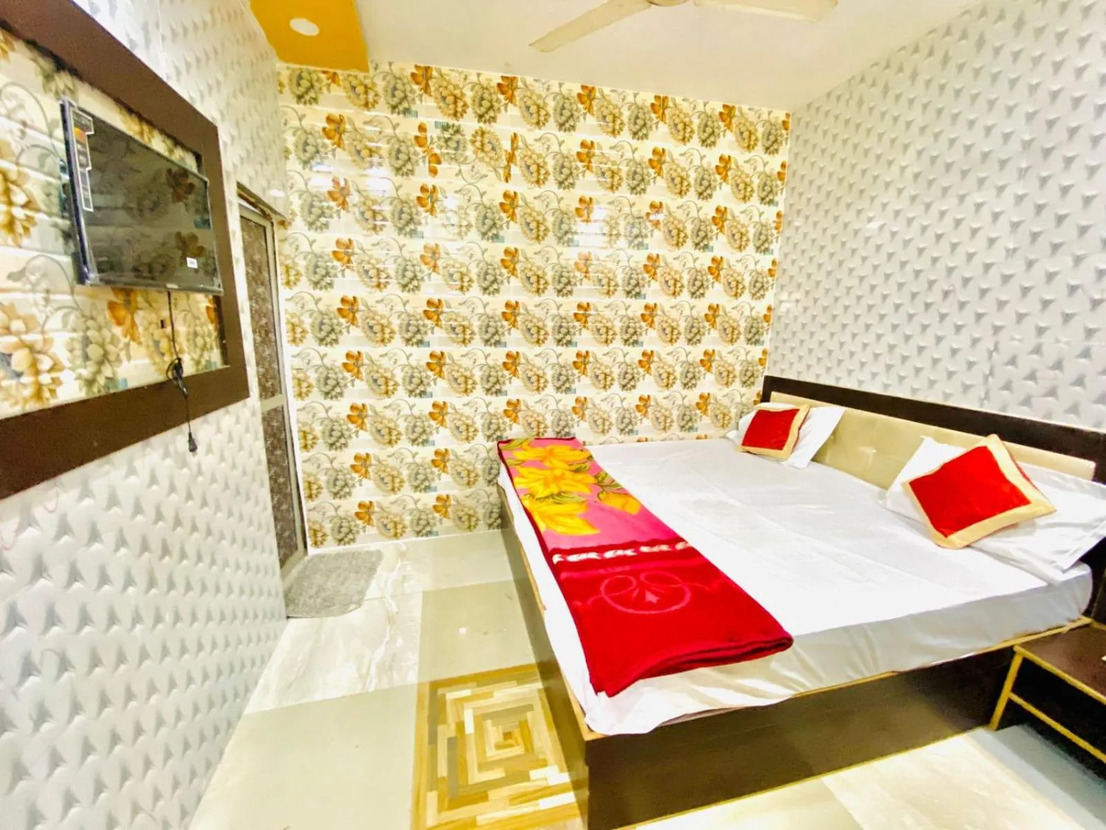 Bed in Ajaypal Garh Resort Near Pushkar and Ajmer