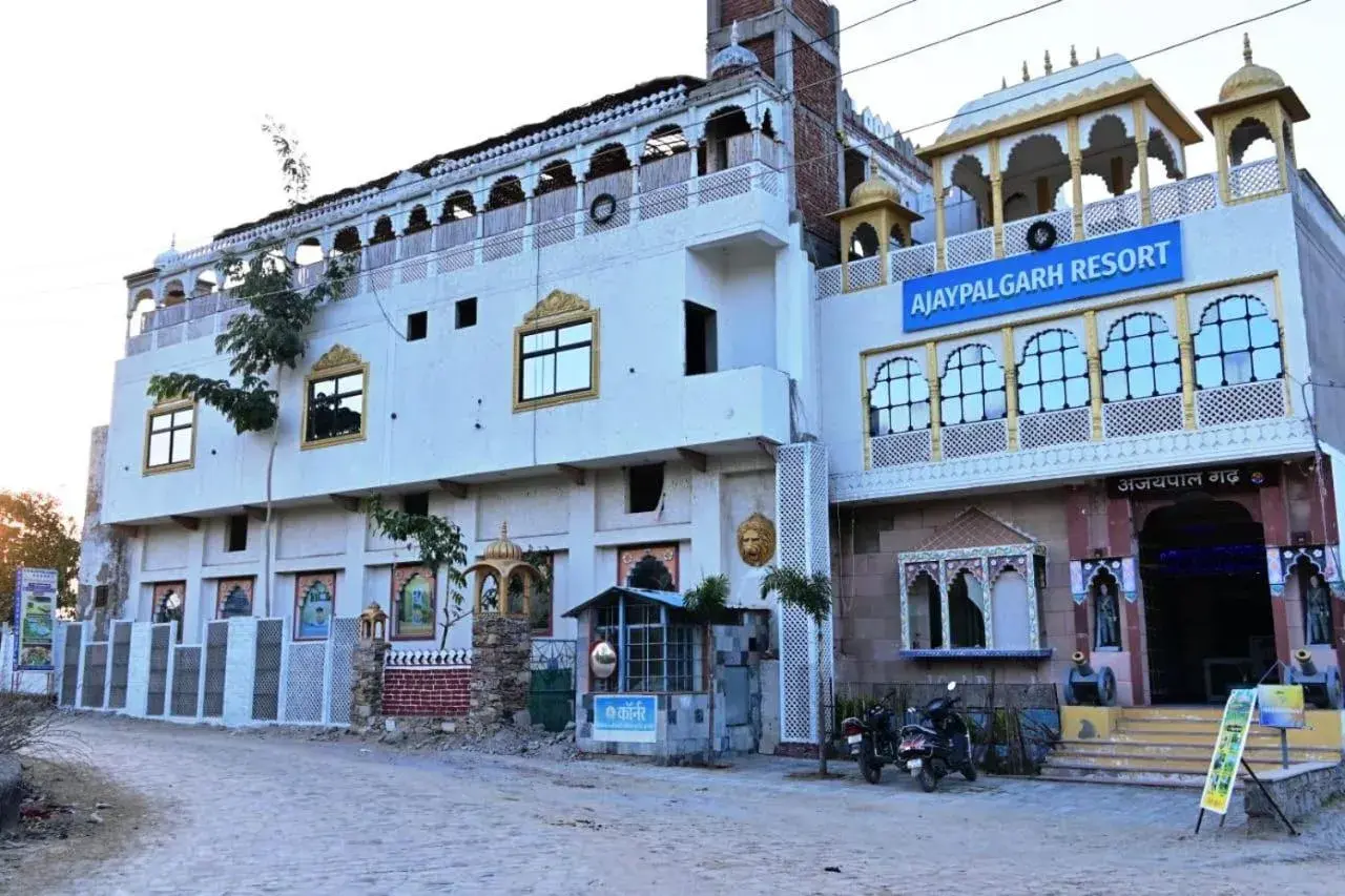 Ajaypal Garh Resort Near Pushkar and Ajmer Ajaypal Garh Resort Near Pushkar and Ajmer