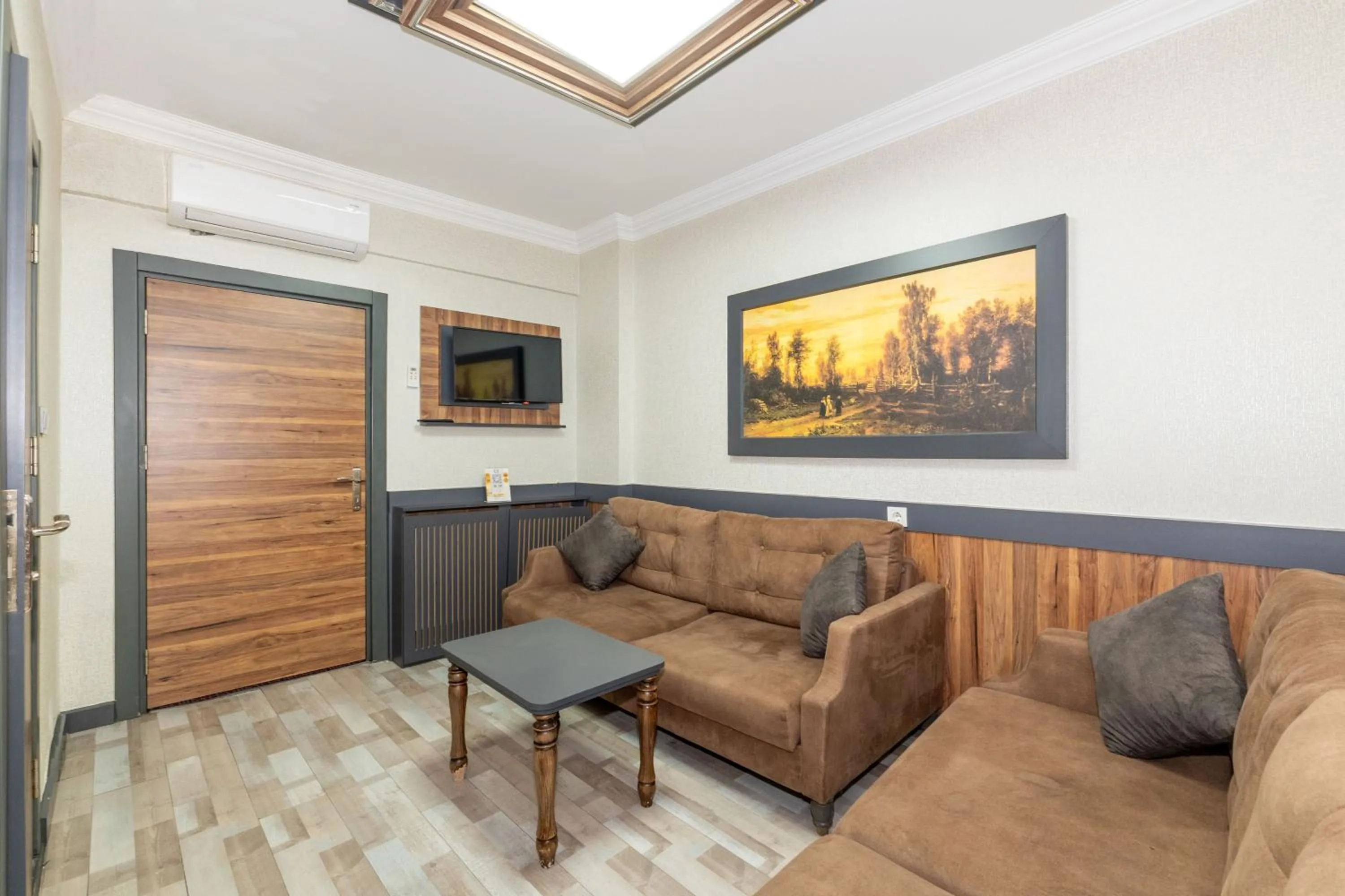 TV and multimedia in La Serena Taxim Hotel