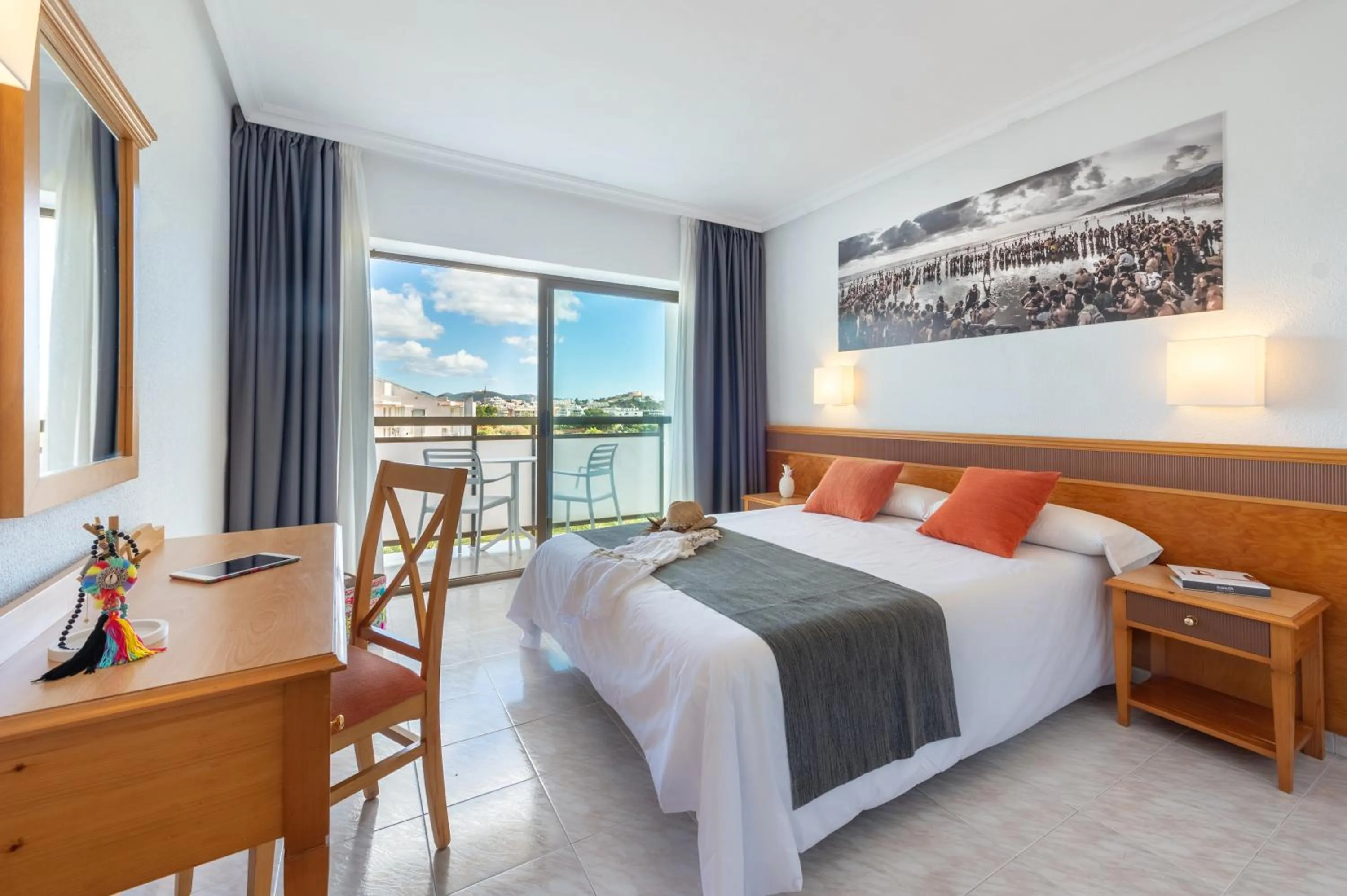 Photo of the whole room, Bed in Hotel Vibra Mare Nostrum