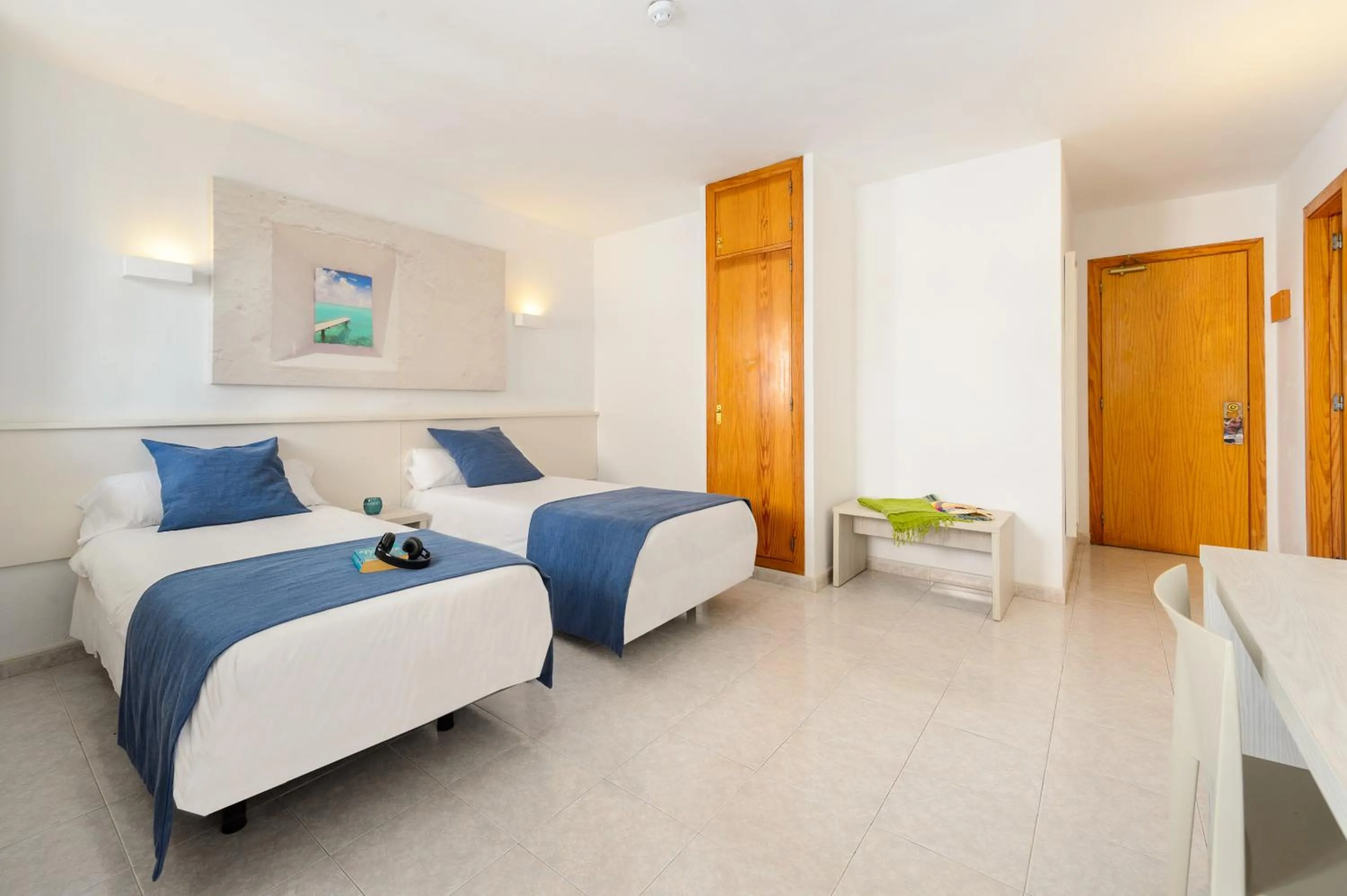 Photo of the whole room, Bed in Apartamentos Vibra Panoramic