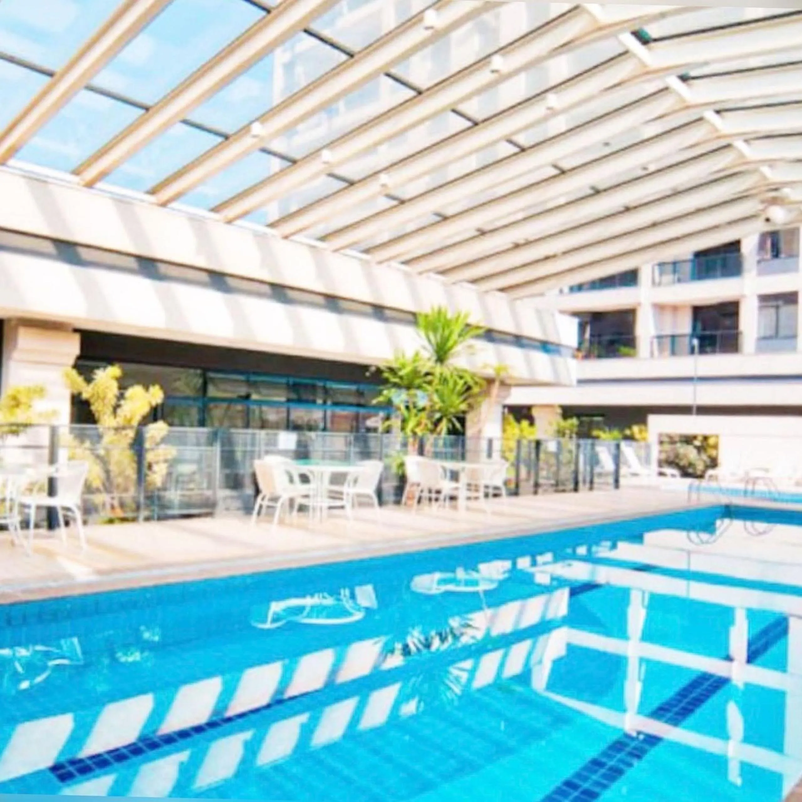 Swimming pool in Suite Flat Congonhas Duplo 1504