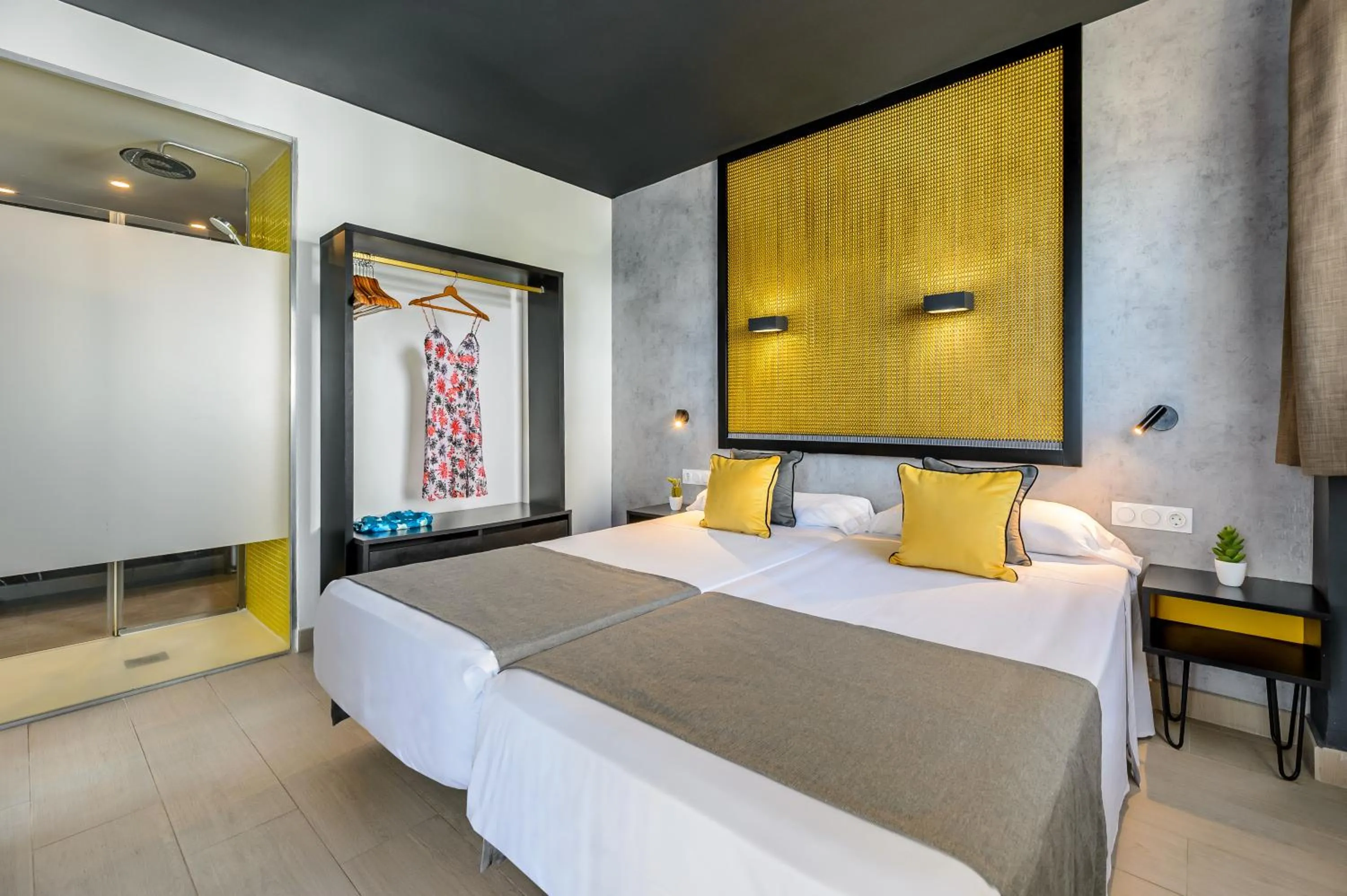 Bedroom, Bed in Apartamentos Vibra Jabeque Dreams