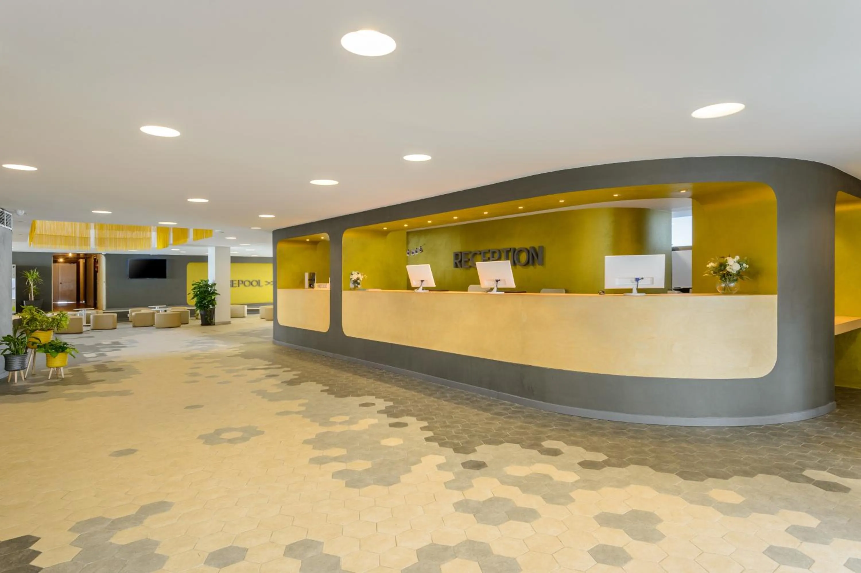 Lobby or reception in Apartamentos Vibra Jabeque Dreams