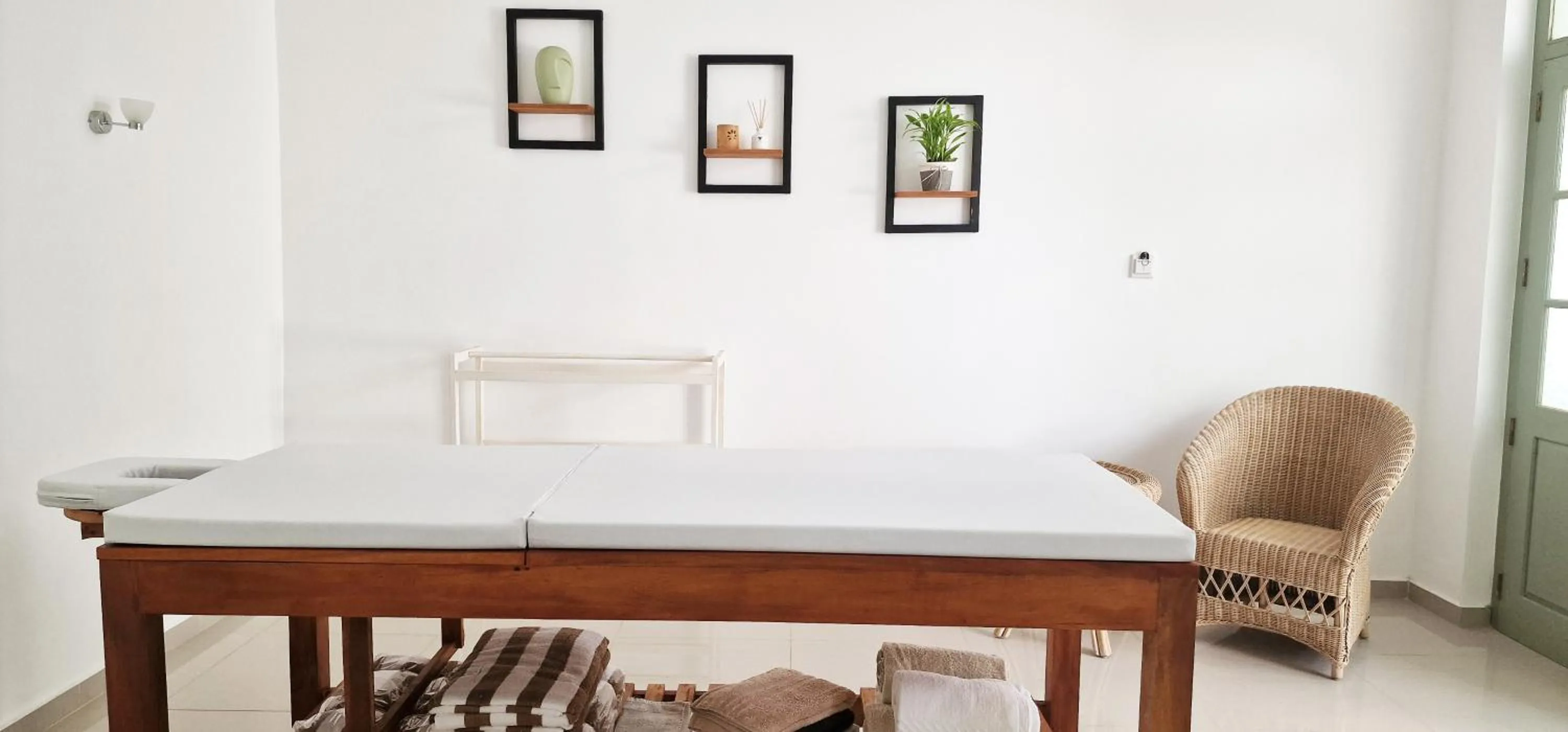 Massage in Chill Hill Hikkaduwa