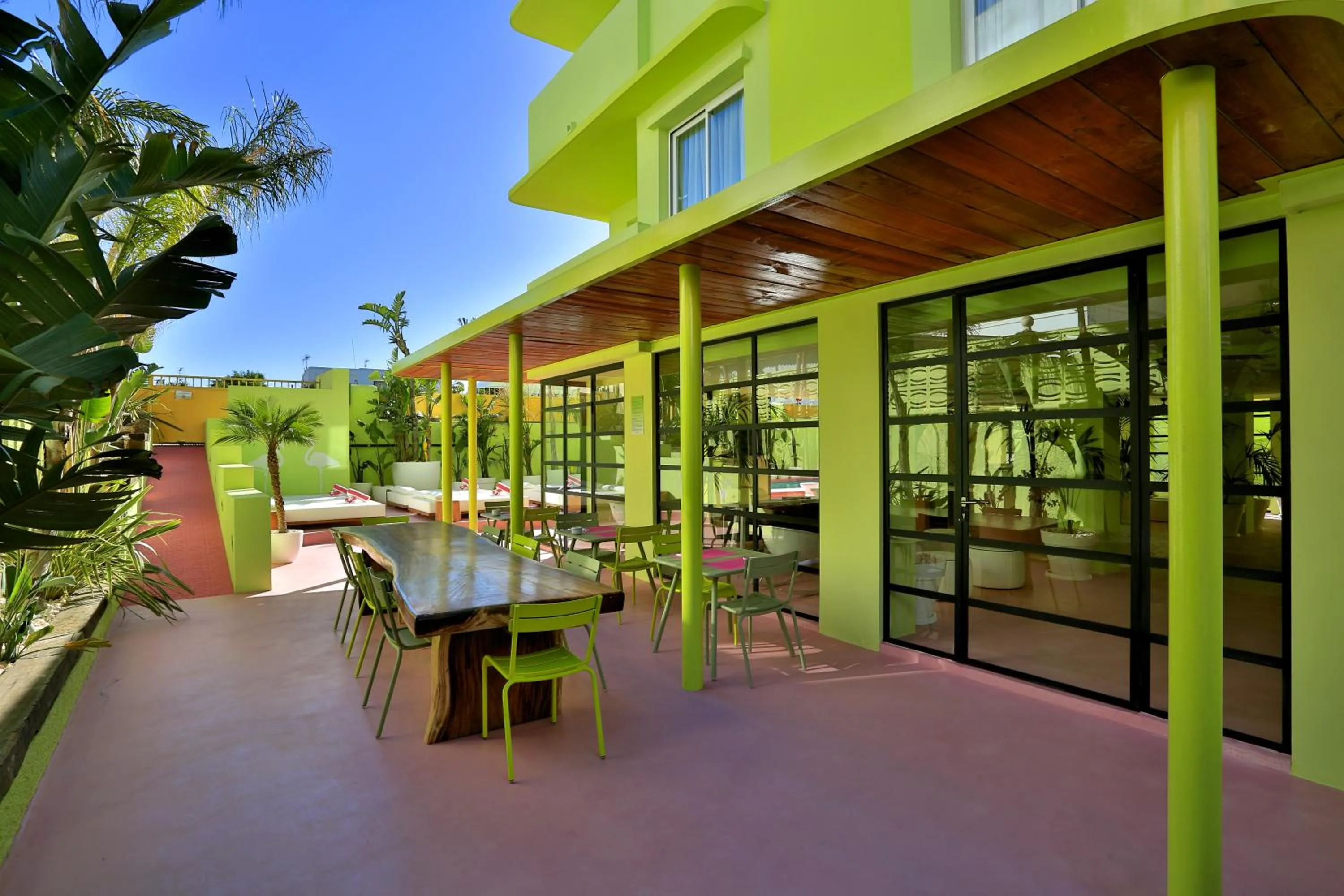 Restaurant/places to eat in Tropicana Ibiza Suites - Adults Only