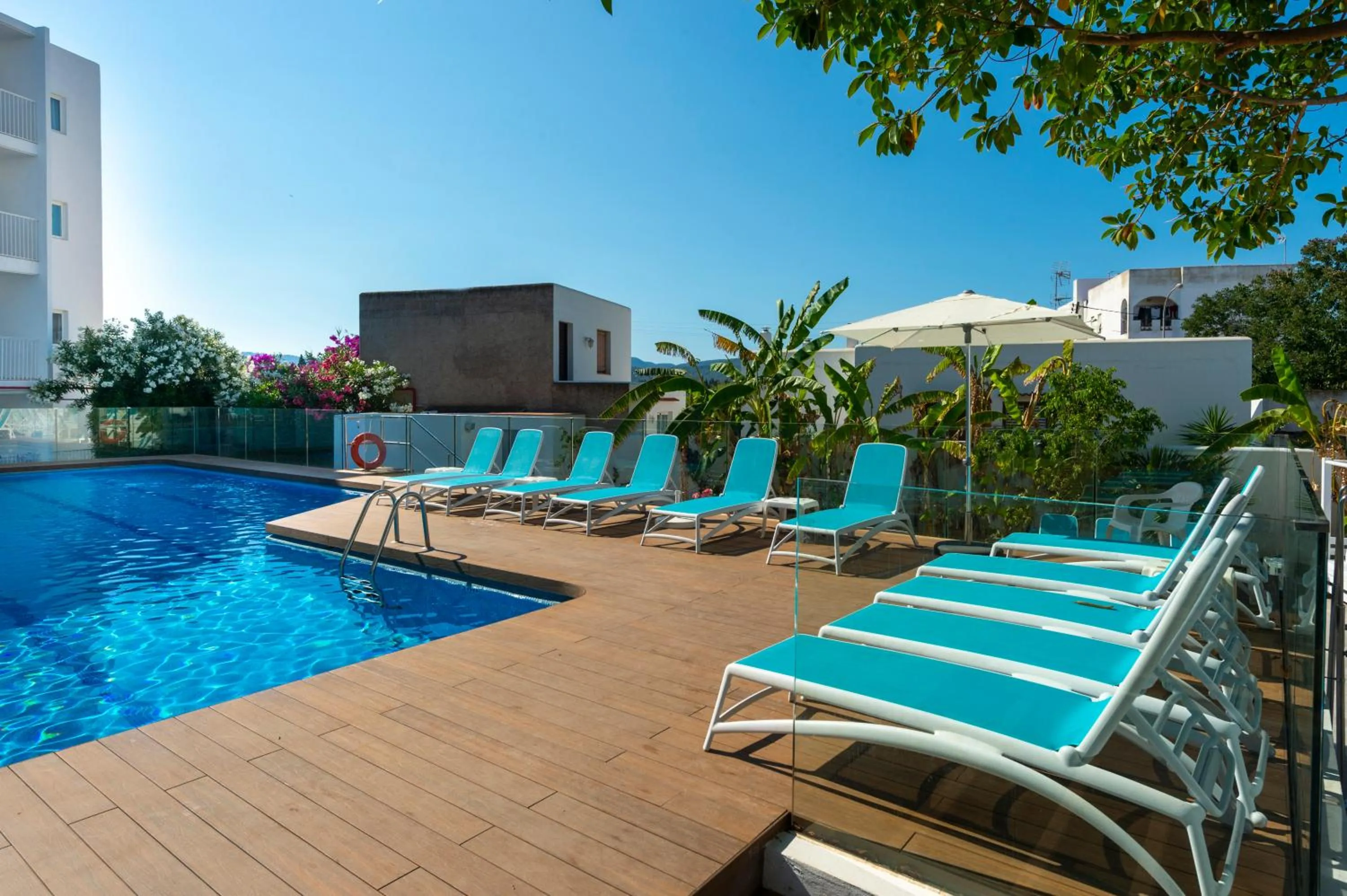 Swimming pool in Hotel Vibra Marco Polo II - Adults only