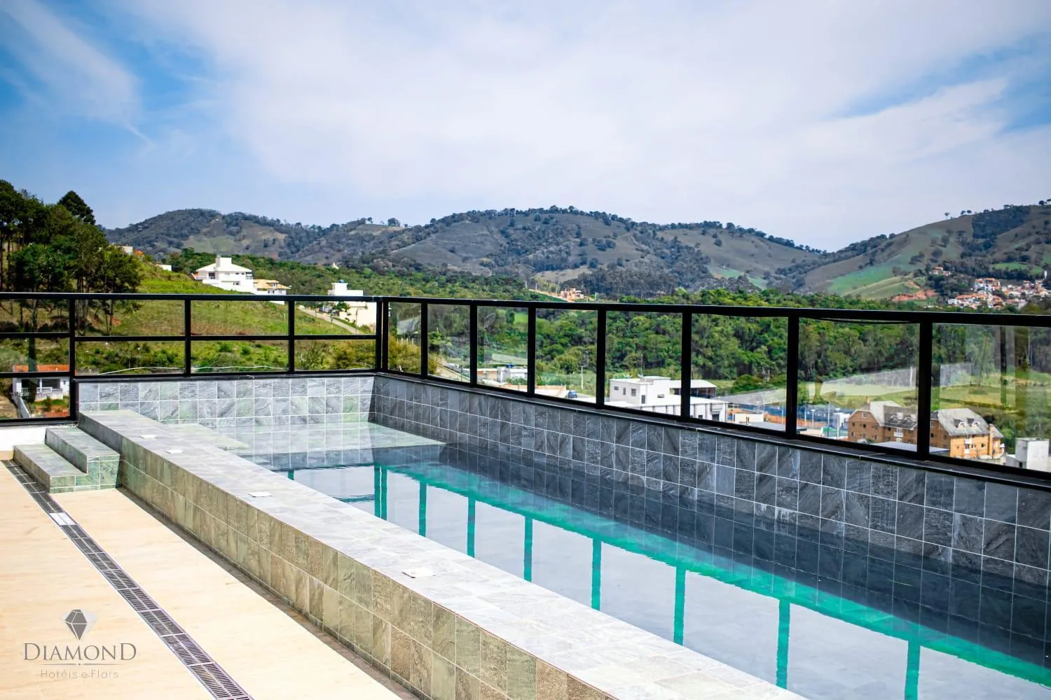 Swimming pool in Diamond Hotéis e Flats