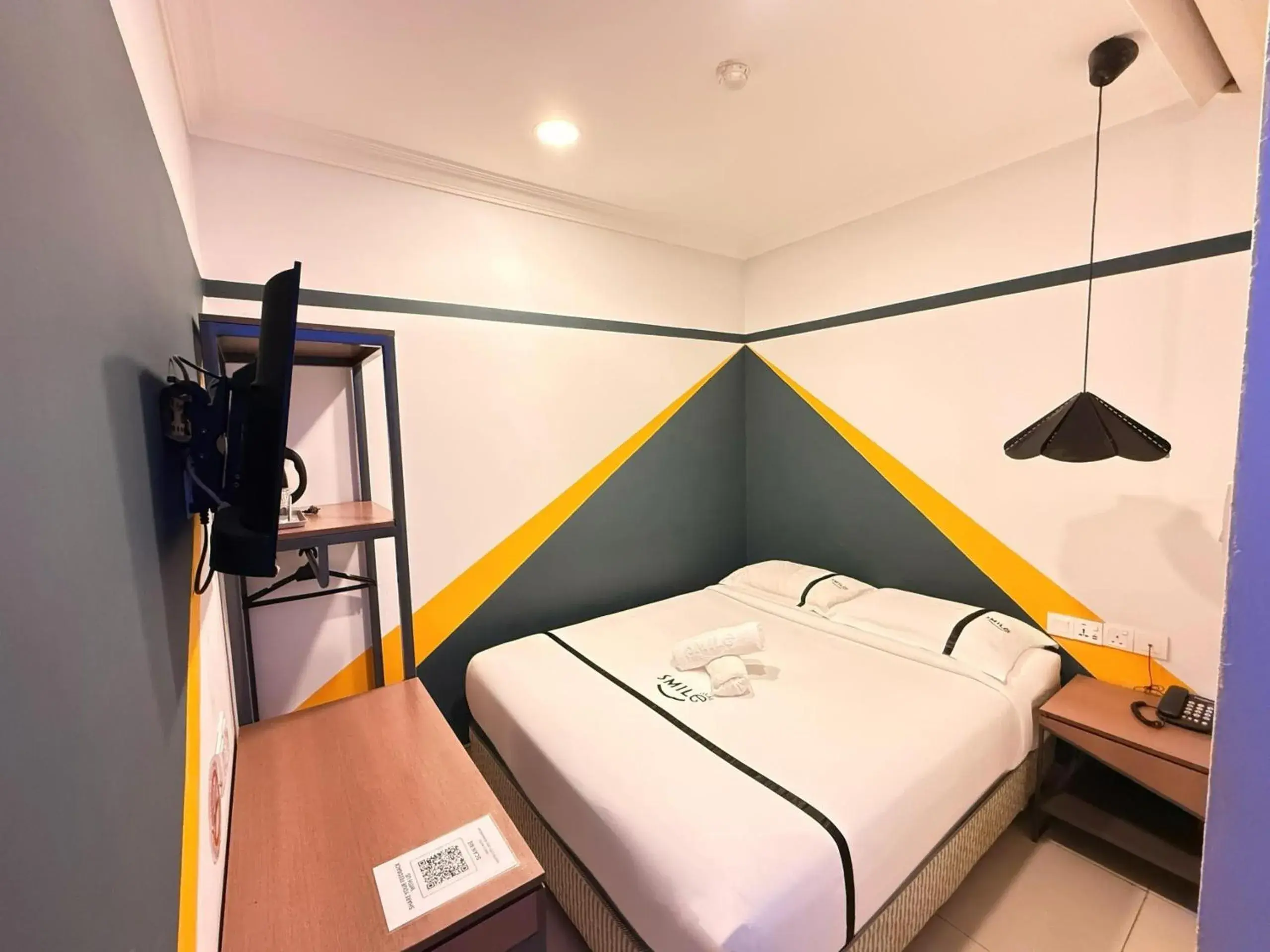 Double Room in Smile Hotel Serdang South City Double Room in Smile Hotel Serdang South City