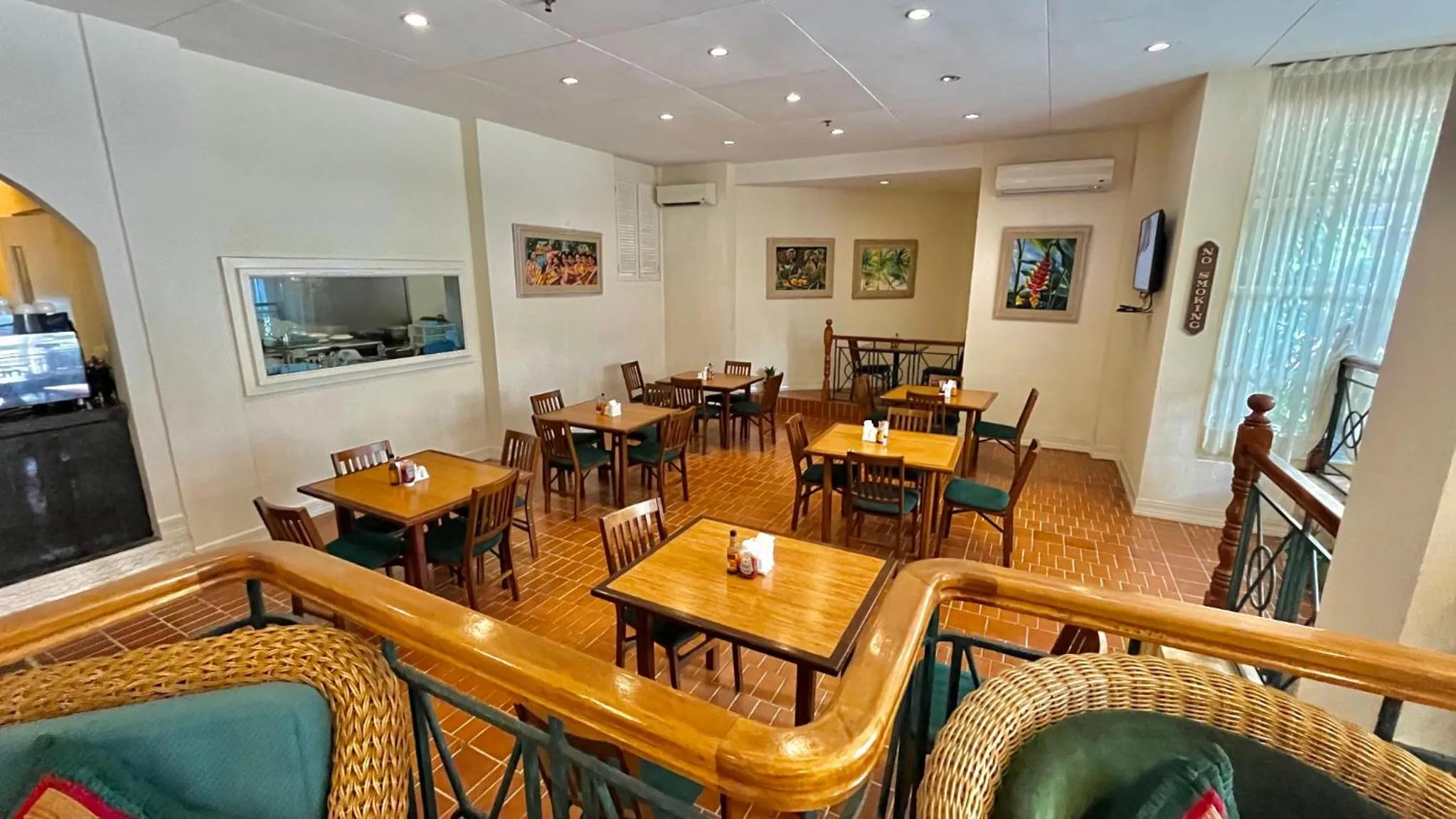 Restaurant/places to eat in Coco Grande Hotel