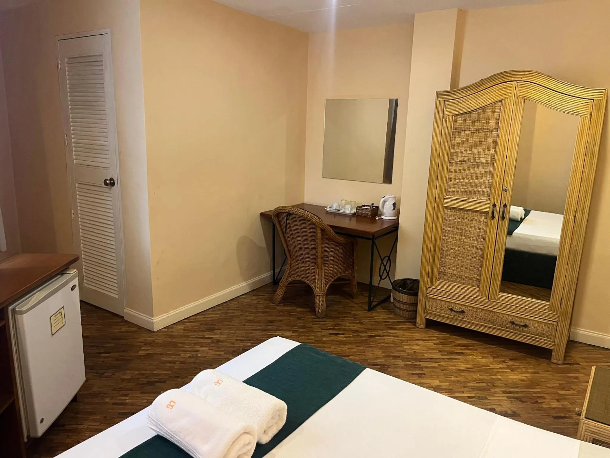 Bedroom, Bed in Coco Grande Hotel