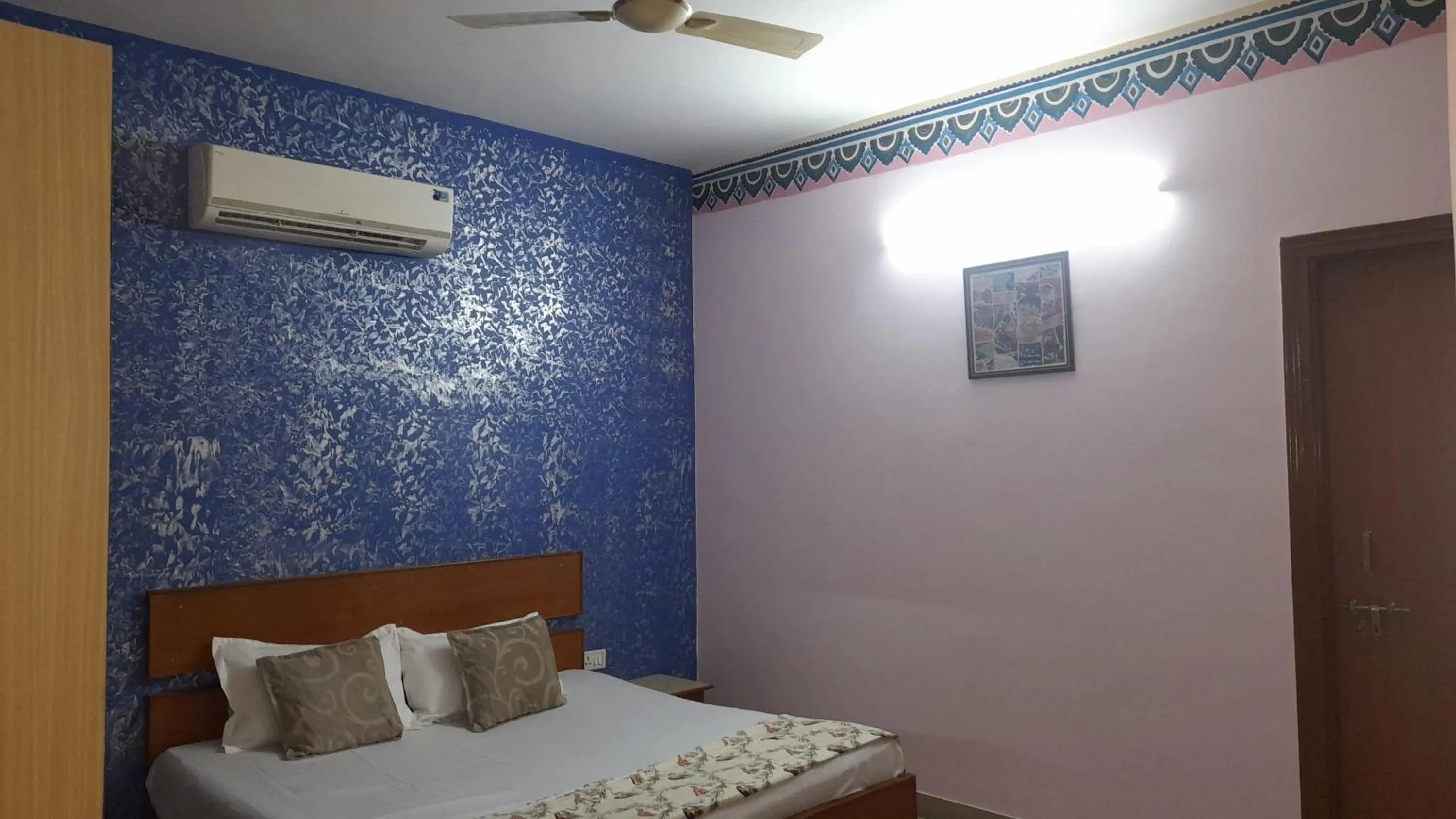 Bedroom in Hotel Braj Haveli